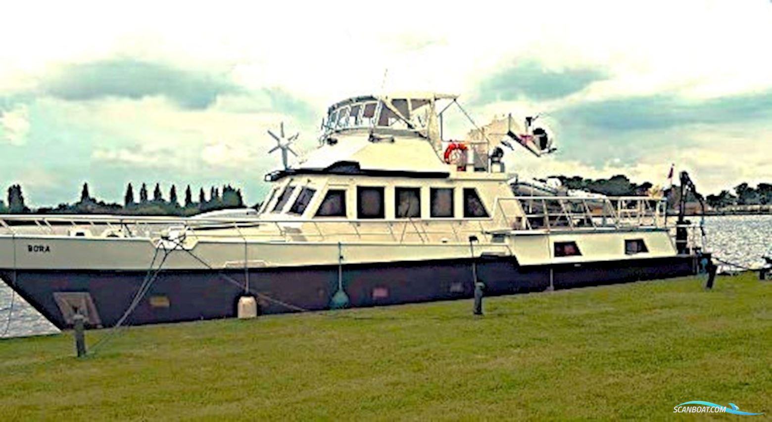 Motorkruiser 1800 AK Zeewaardig Recreatieboot | Woonboot