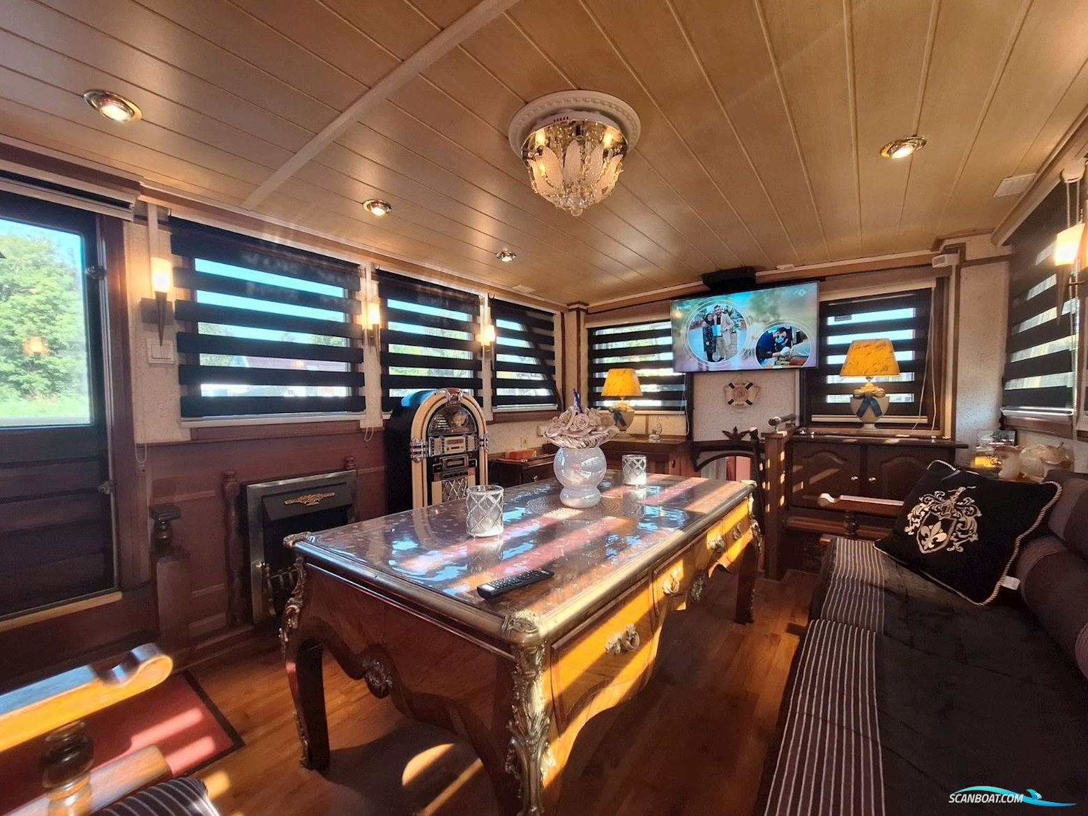 Motorkruiser 1800 AK Zeewaardig Recreatieboot | Woonboot