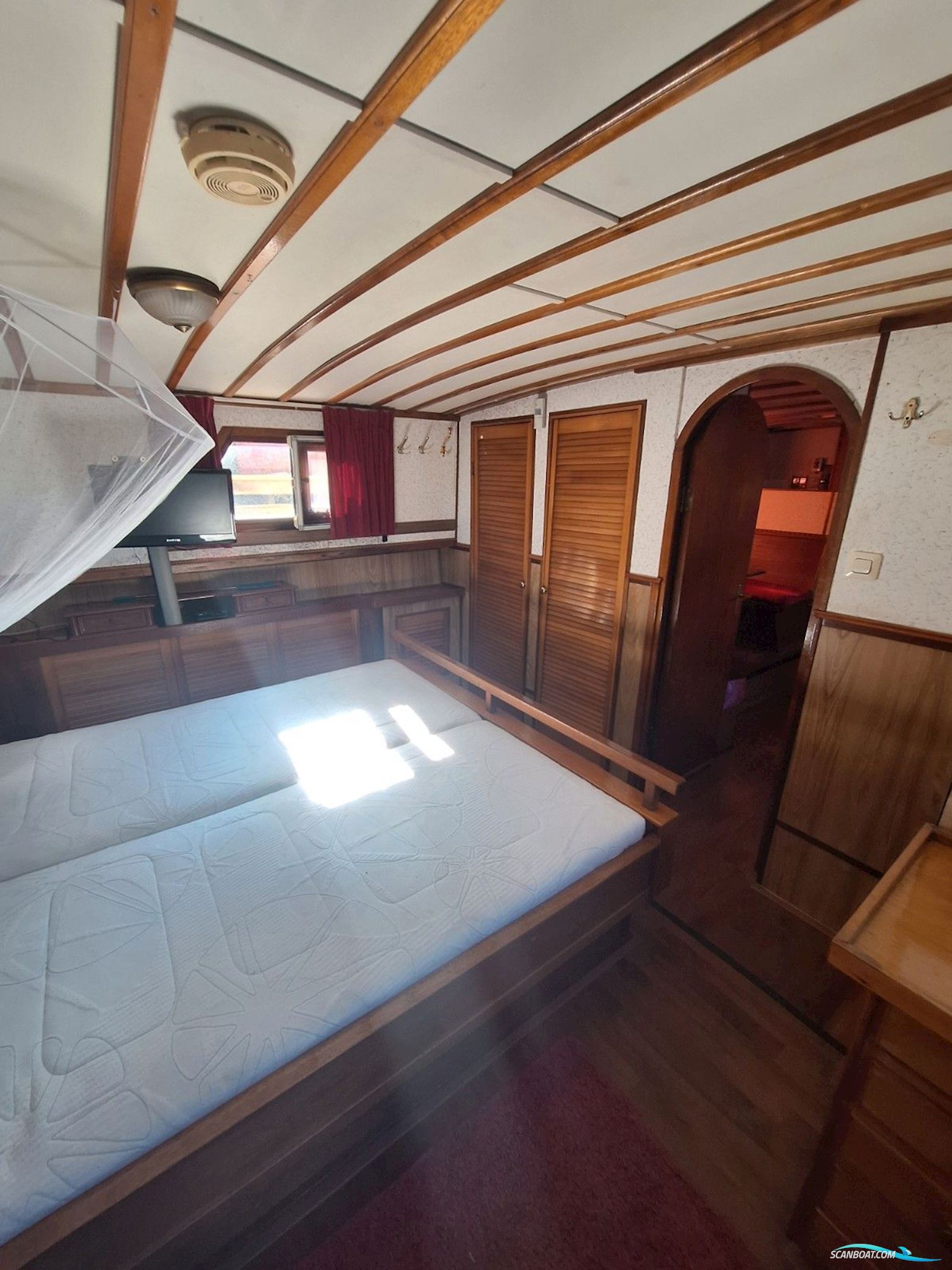 Motorkruiser 1800 AK Zeewaardig Recreatieboot | Woonboot