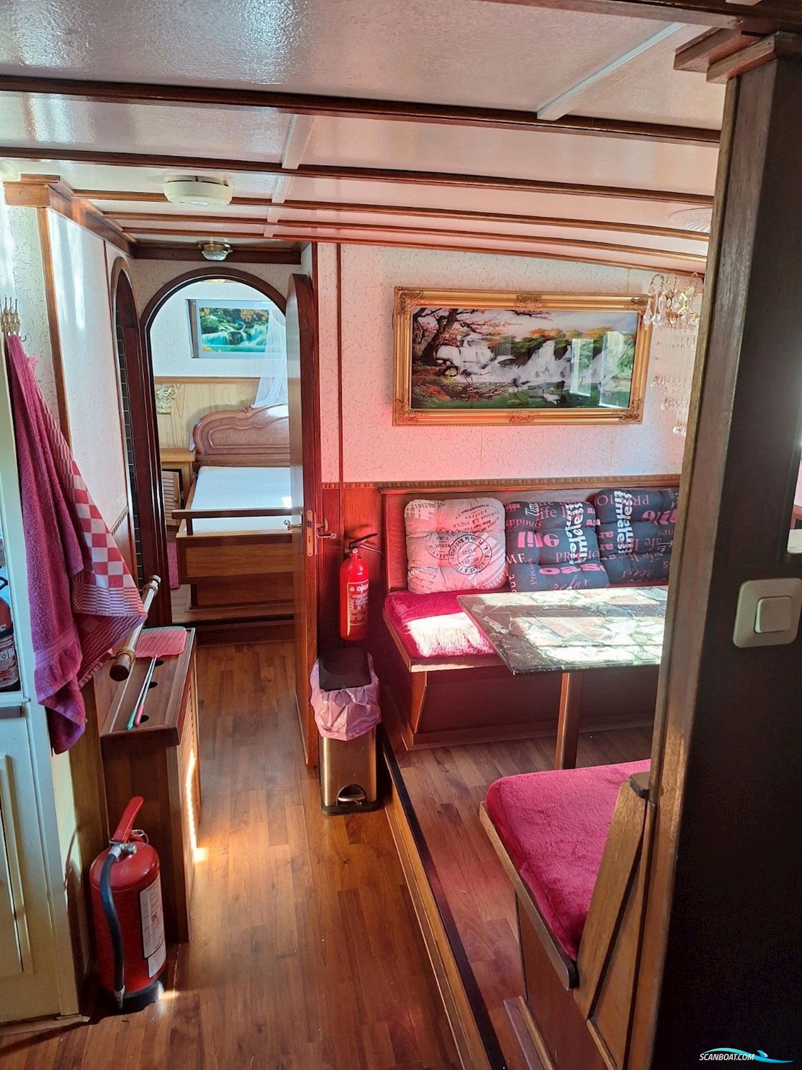 Motorkruiser 1800 AK Zeewaardig Recreatieboot | Woonboot