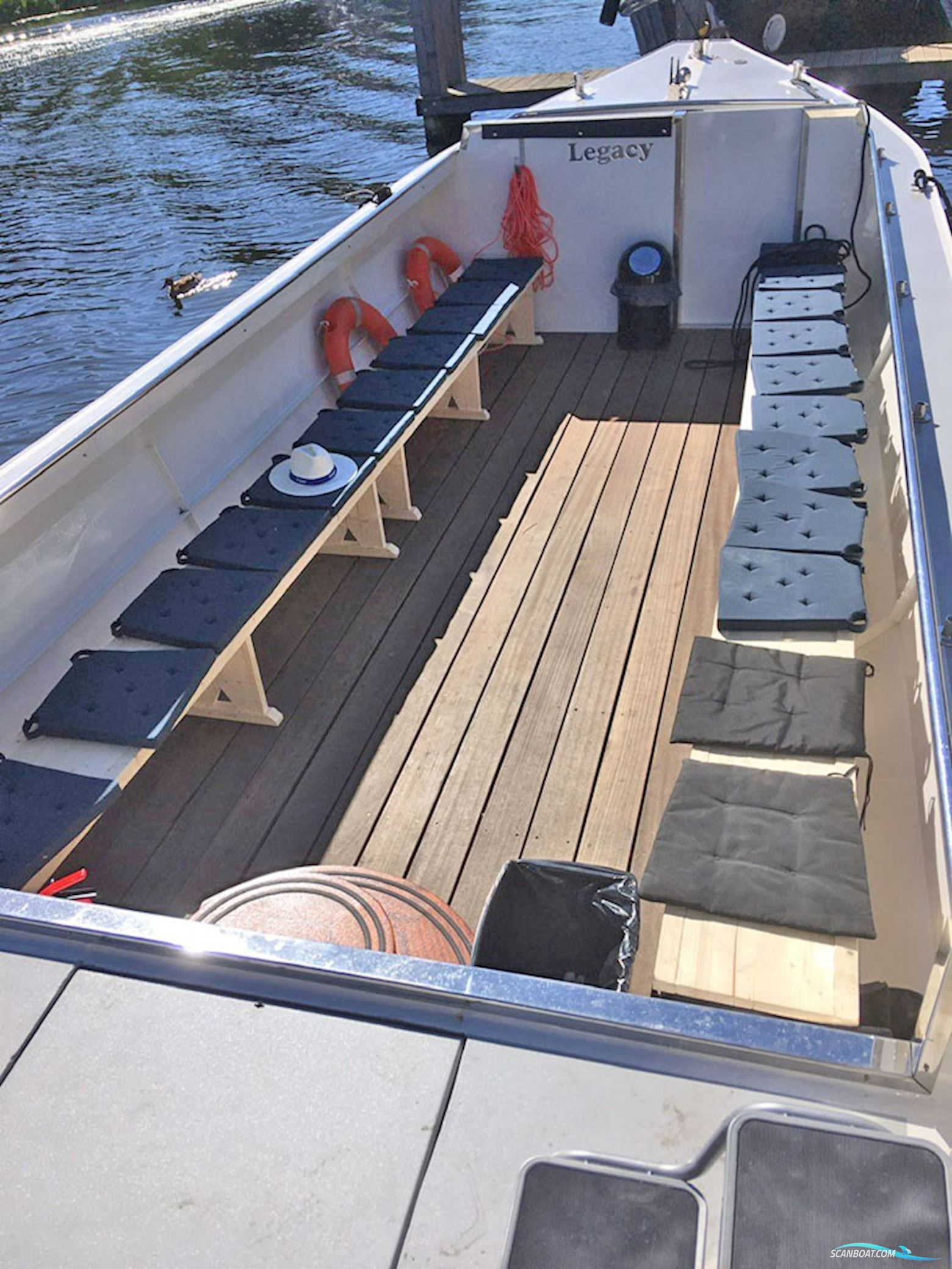 Open Rondvaartboot 35 gasten