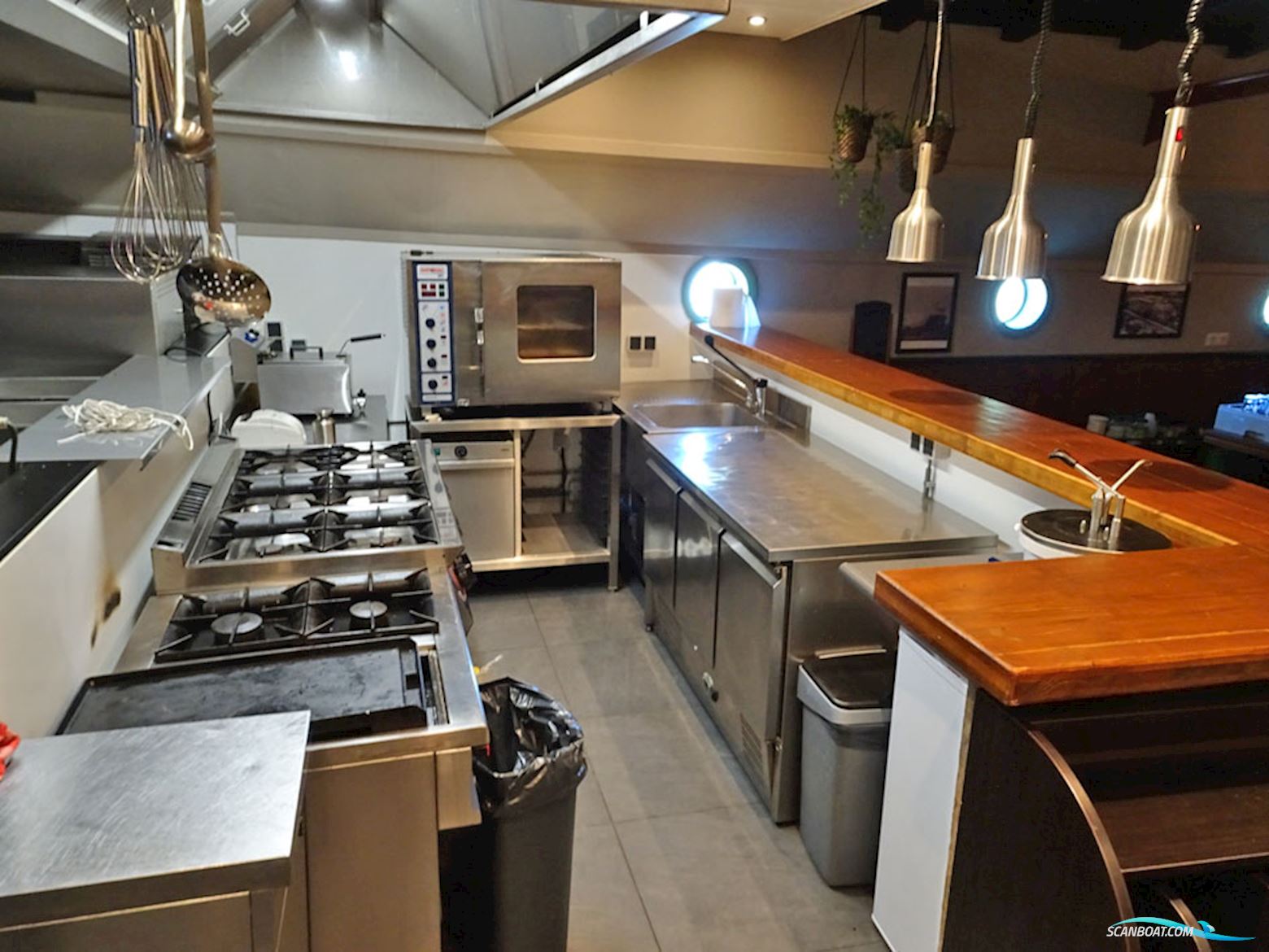 Restaurantschip 96 zitplaatsen