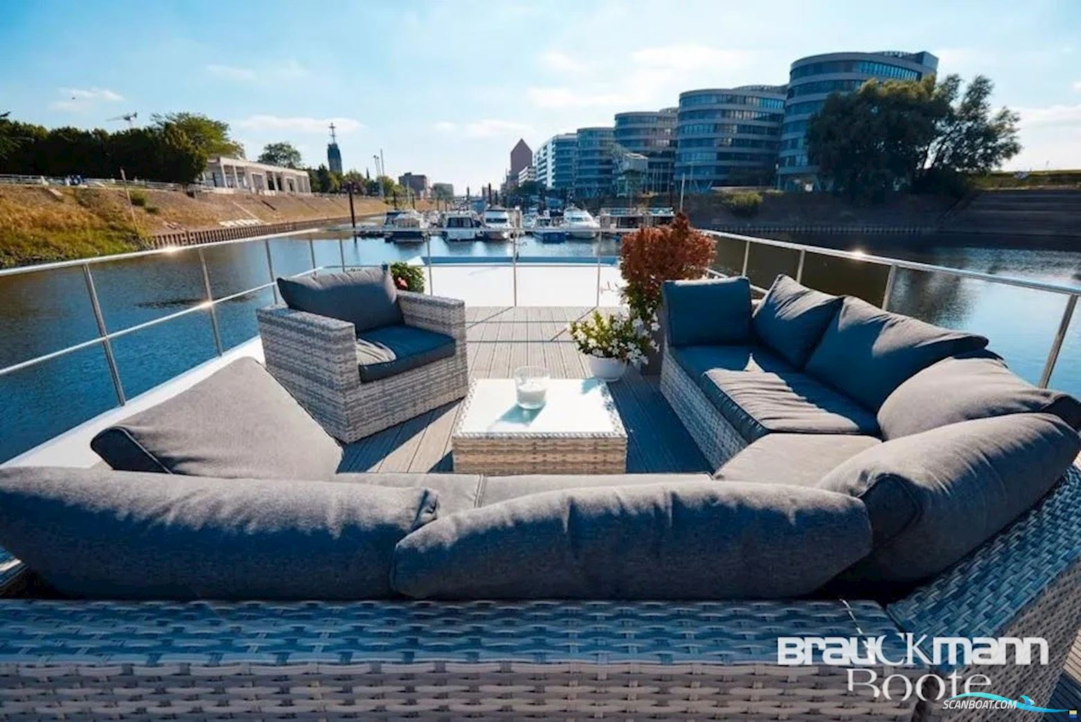 Scheepsreparatie Friesland BV Cruising Home Traveller XL SRF