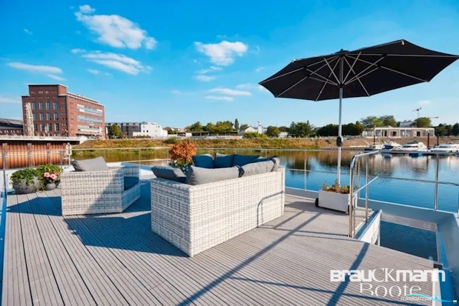 Scheepsreparatie Friesland BV Cruising Home Traveller XL SRF