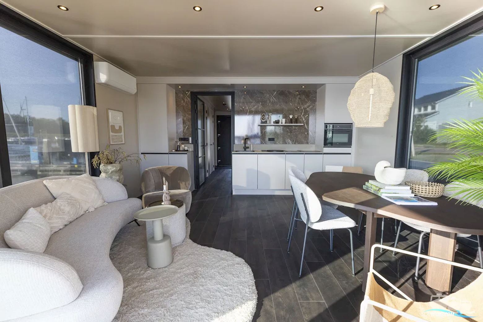 SL Houseboat Marina Den Oever, inclusief ligplaats