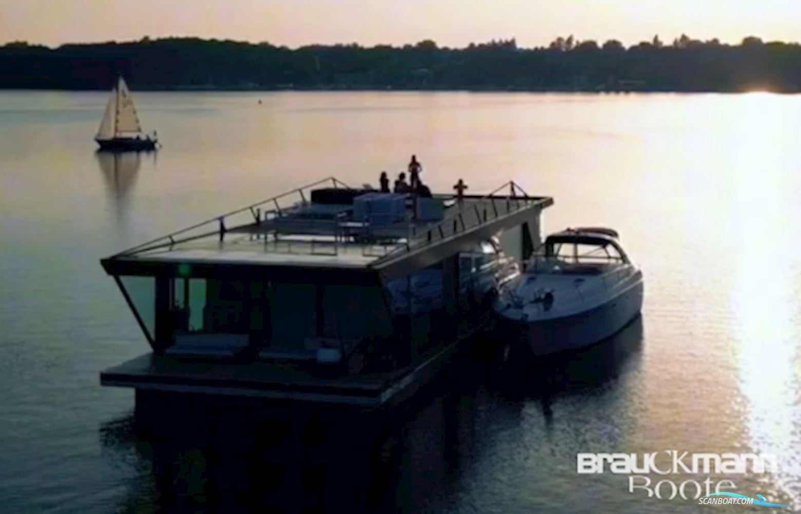 SolarYacht Plaue HBY 140