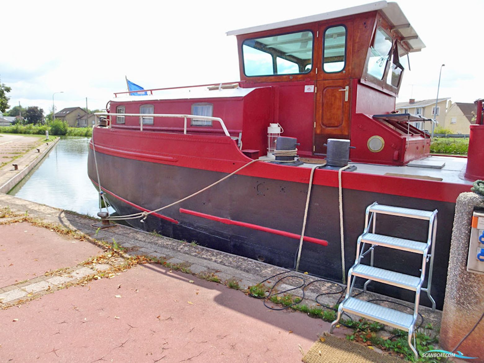 Spits Varend Woonschip 30.53 met UBC