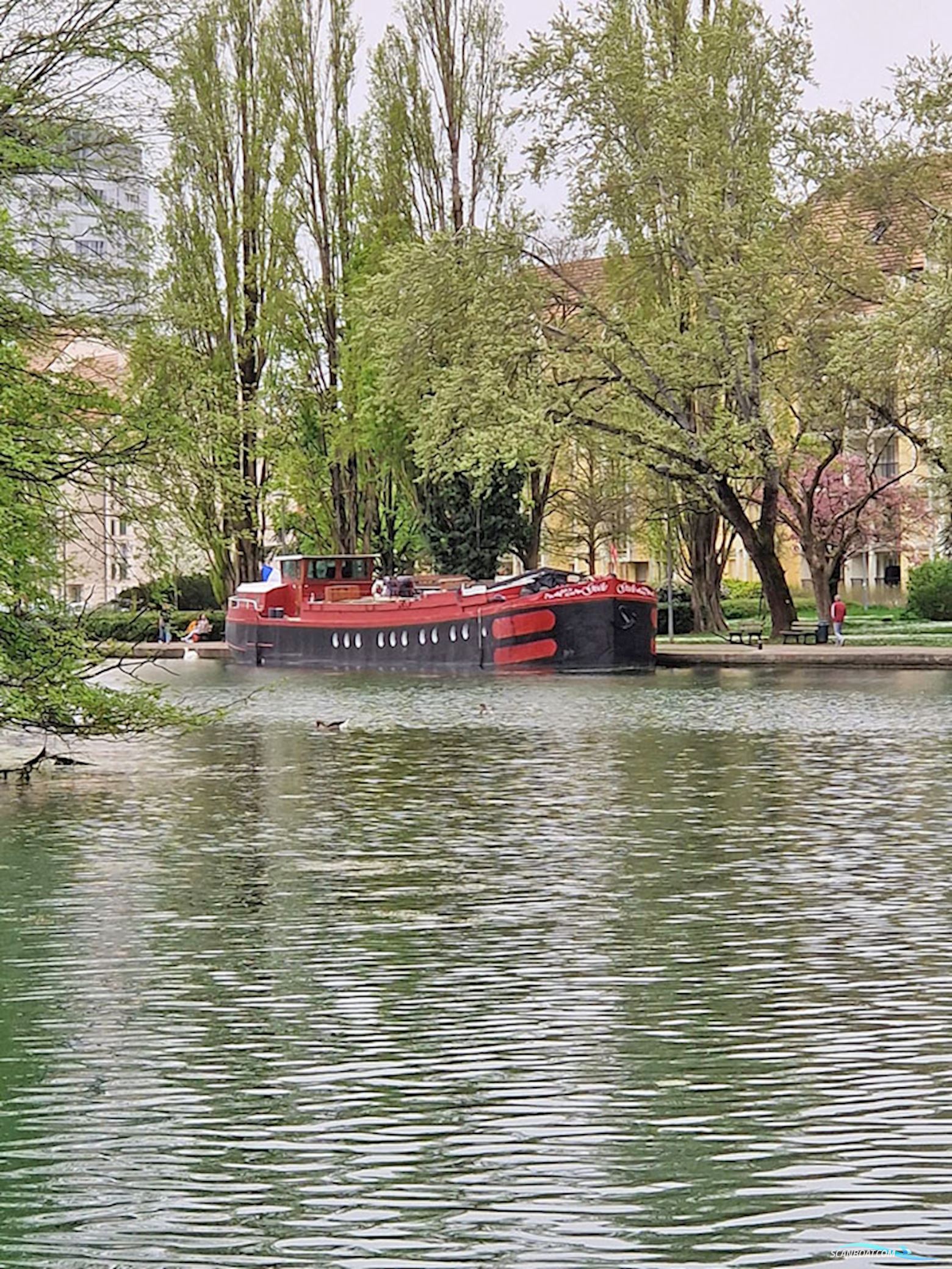 Spits Varend Woonschip 30.53 met UBC