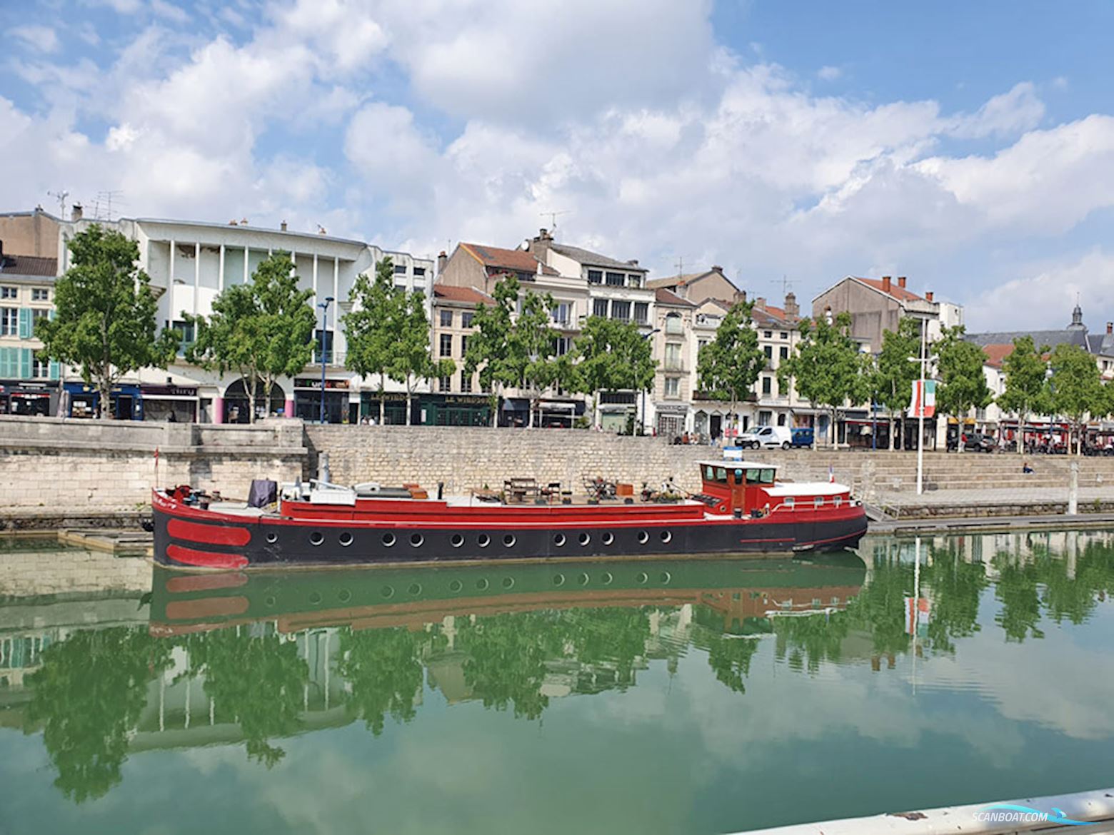 Spits Varend Woonschip 30.53 met UBC