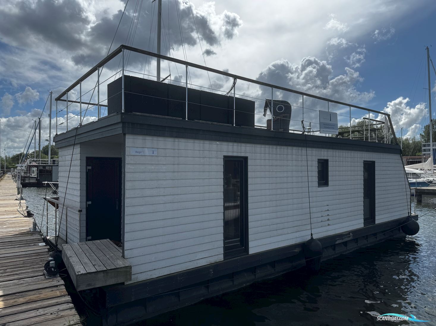 Sundeck 400 Hus- / Bobåd / Flodbåd 2020, Tyskland