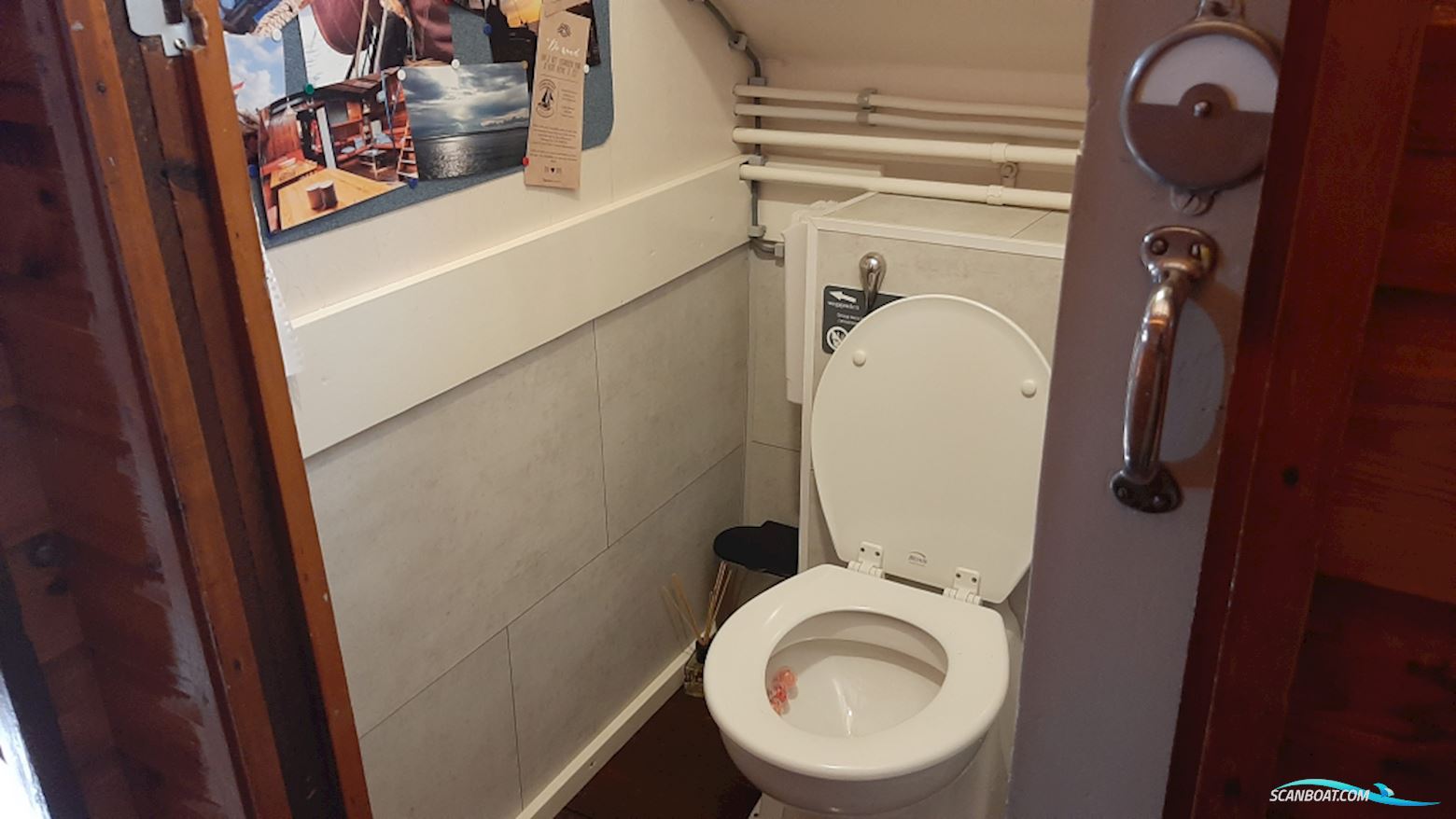 Tjalk Woon-Charter Tjalk