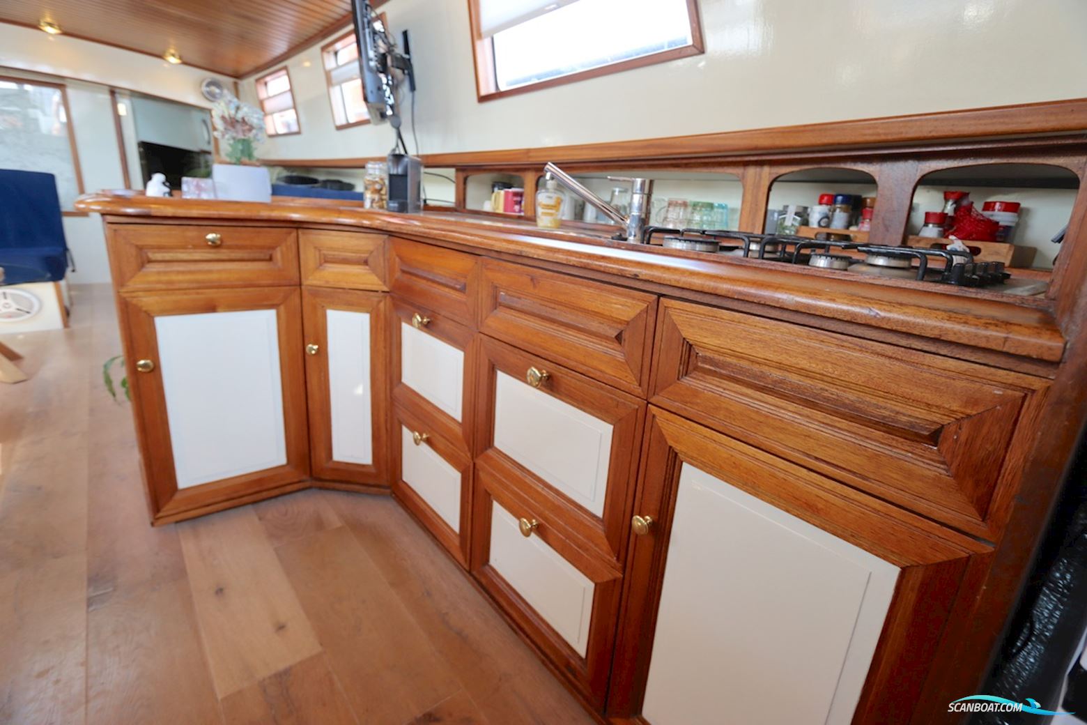 Tjalk Woonboot