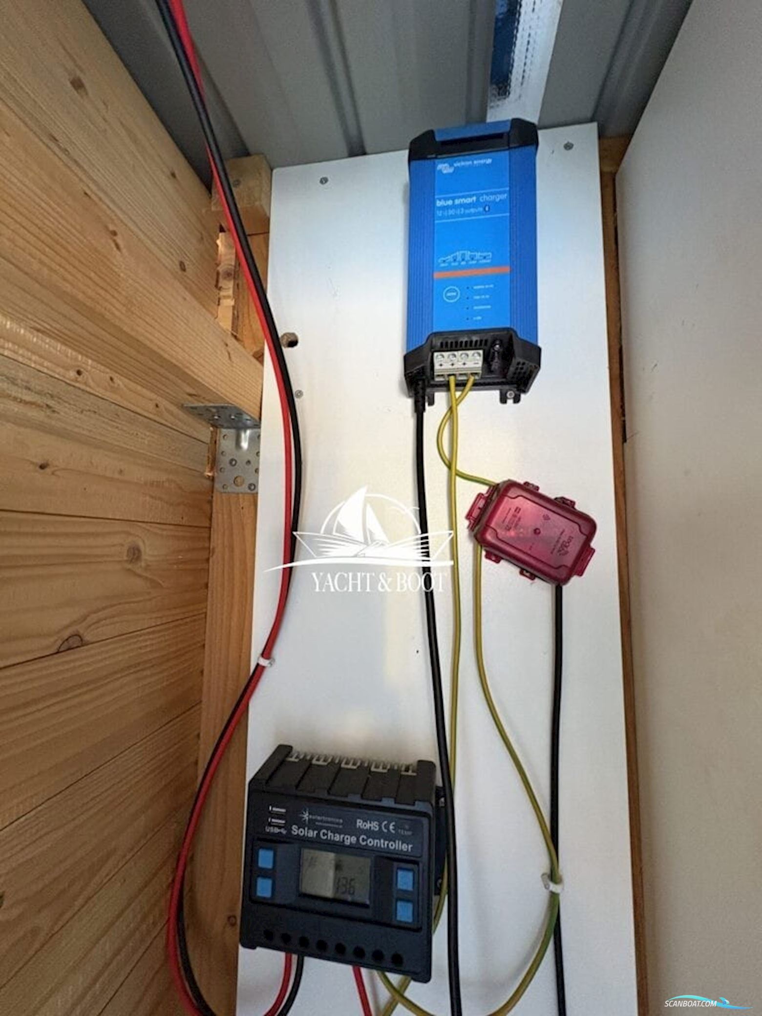Treibgut Gbr Hausboot 10.6