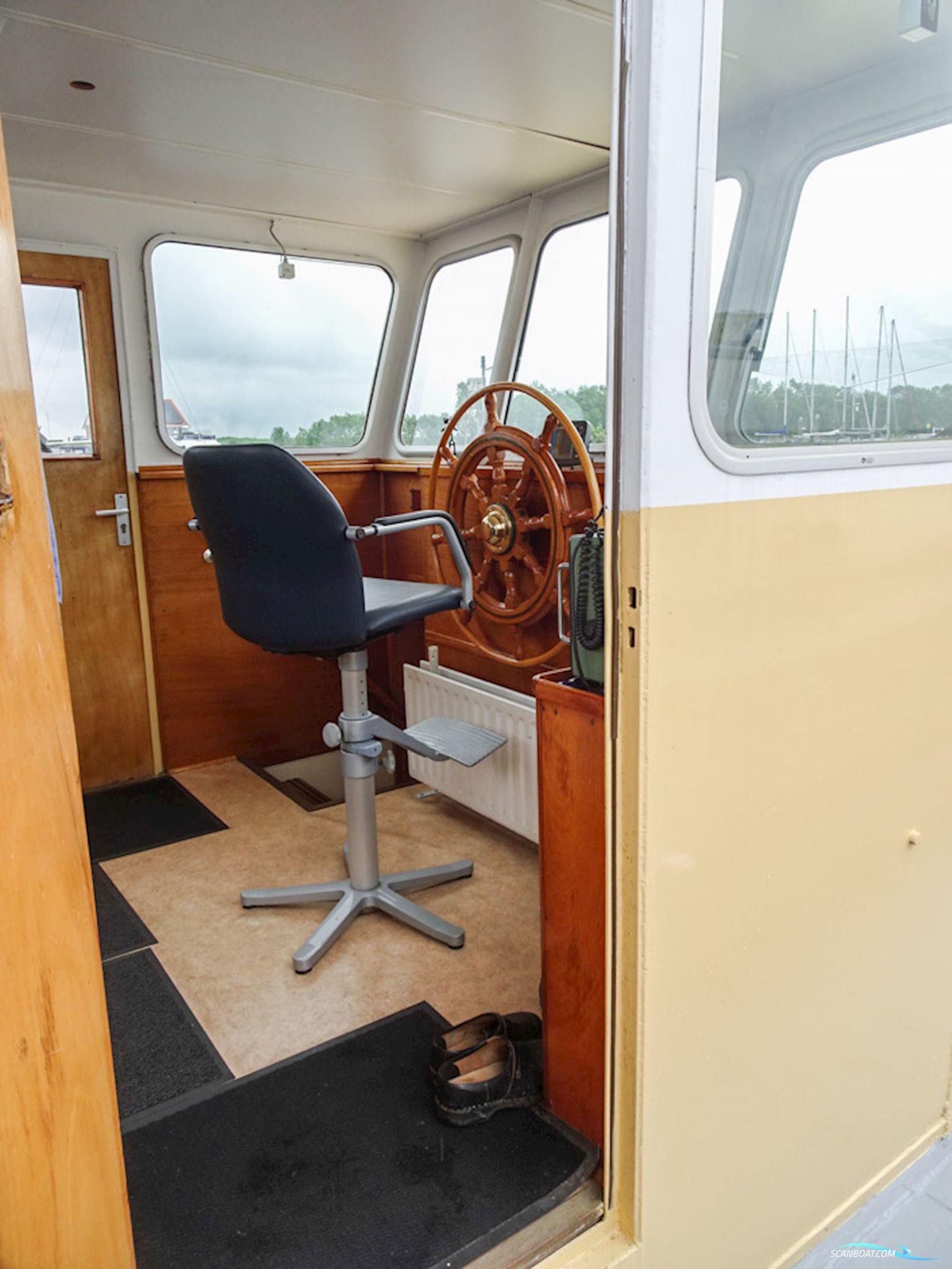 Varend Woonschip 17.16