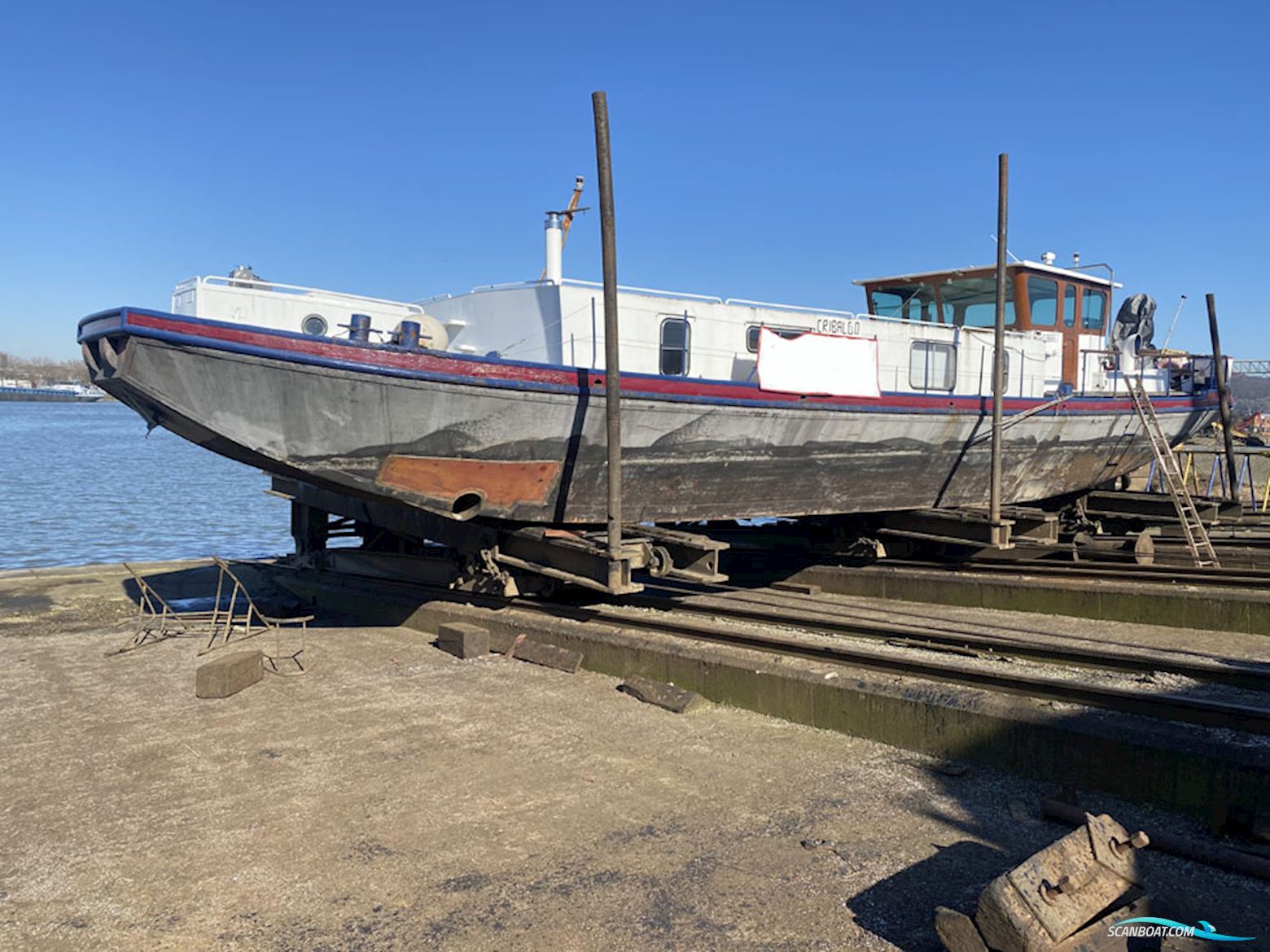 Varend Woonschip 19.81