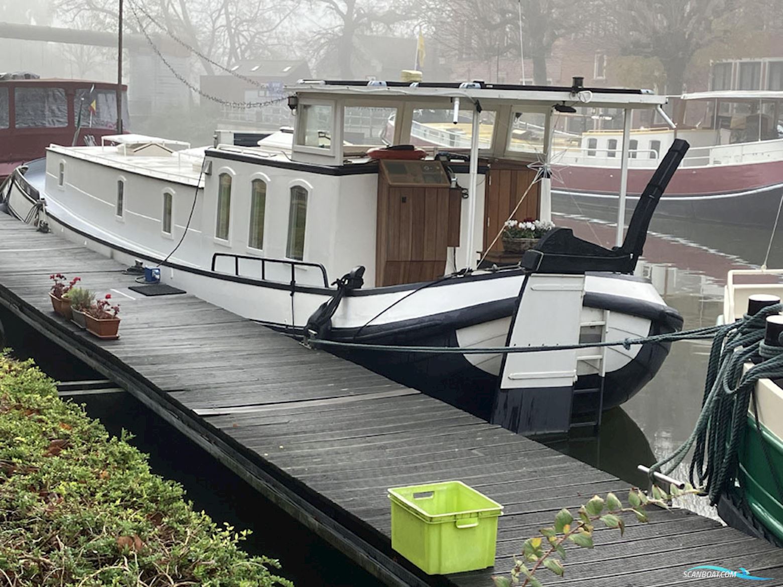 Varend Woonschip Skutsje 17.12