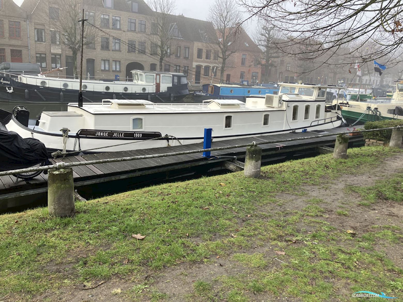 Varend Woonschip Skutsje 17.12