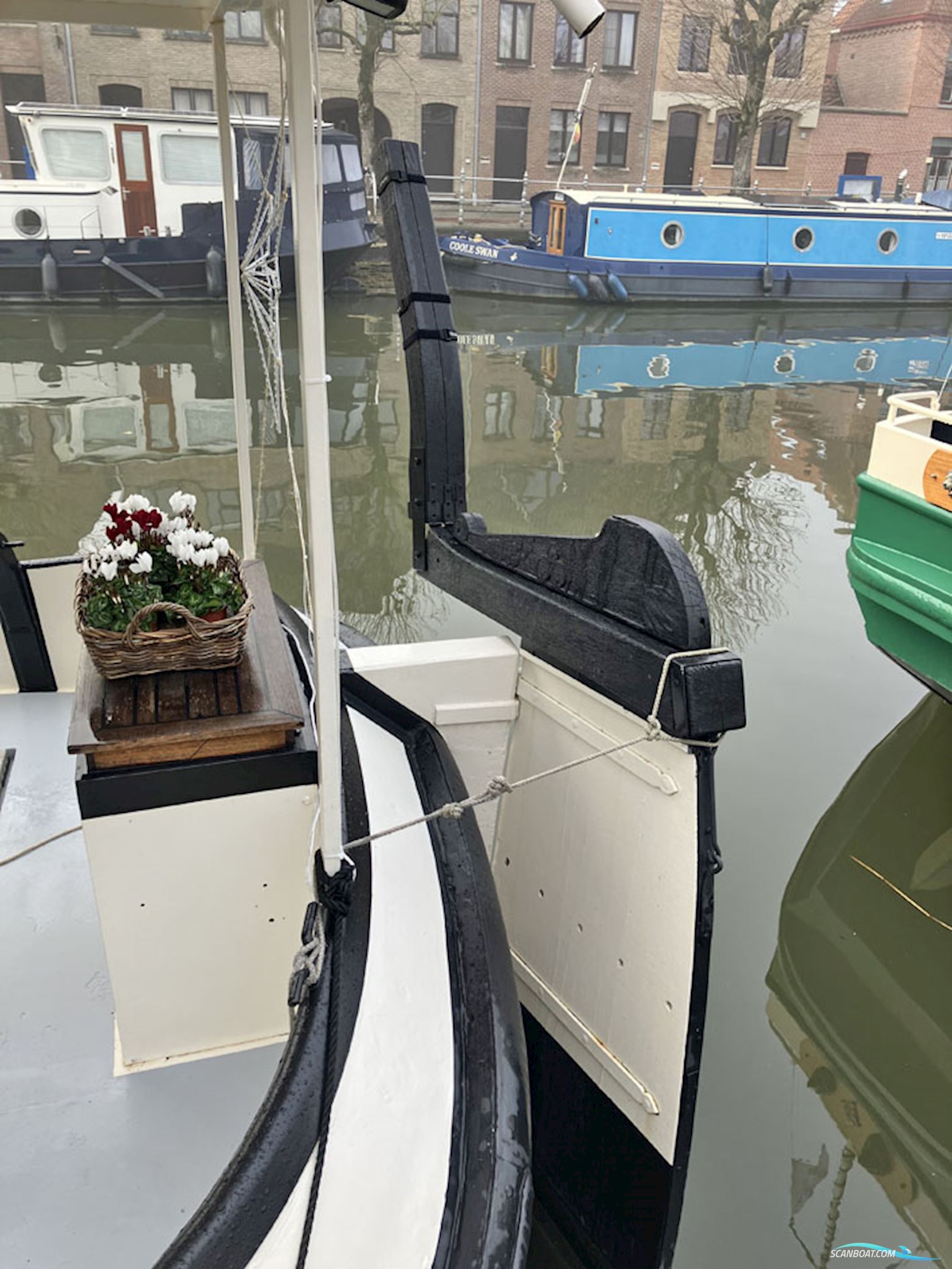 Varend Woonschip Skutsje 17.12