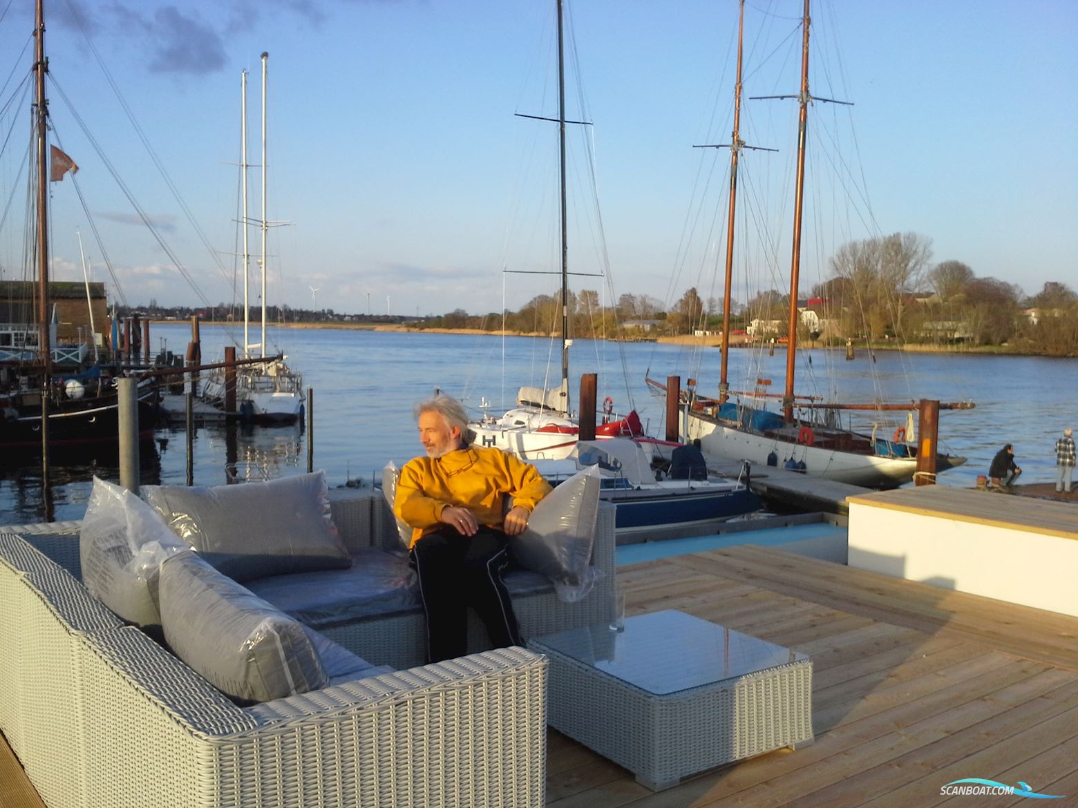 Balticat Hausboot Werft GmbH LivingBoat 85