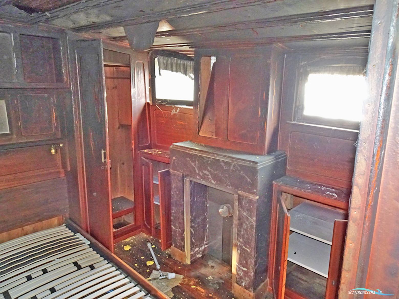 Casco Spits Woonschip 38.00