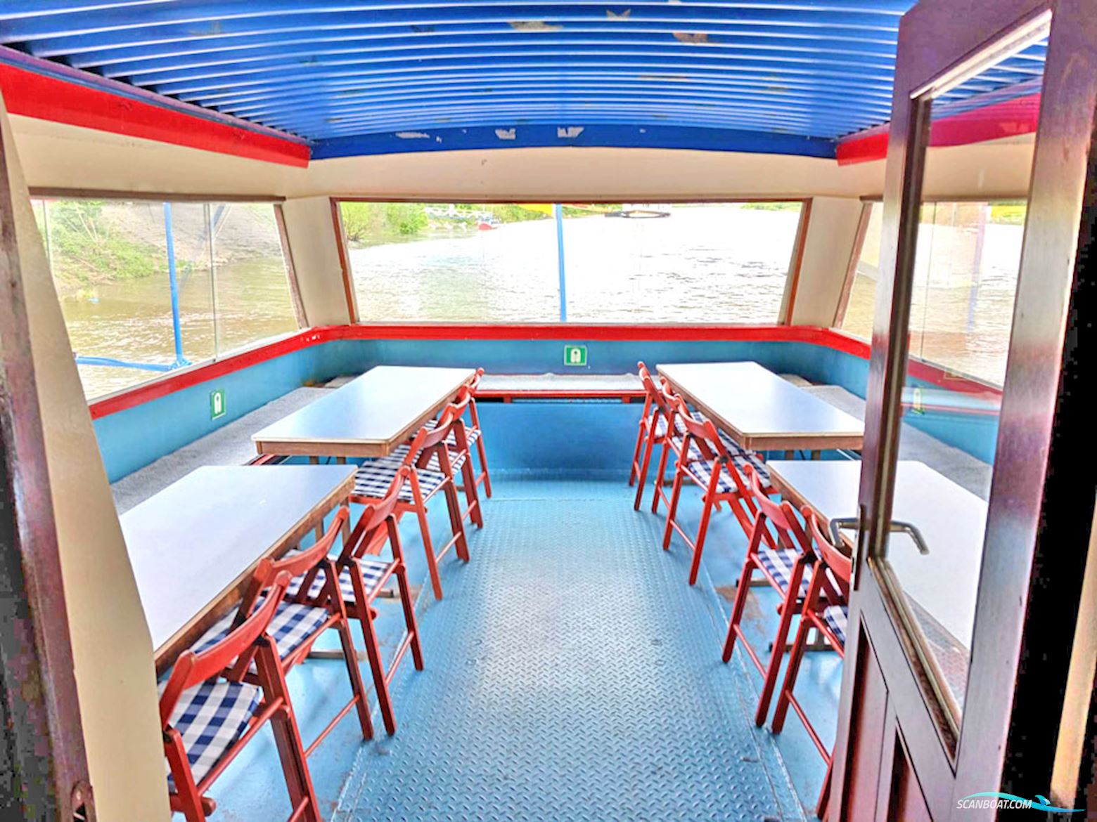 Dagpassagiersschip 221 pers, Rijn gecertificeerd