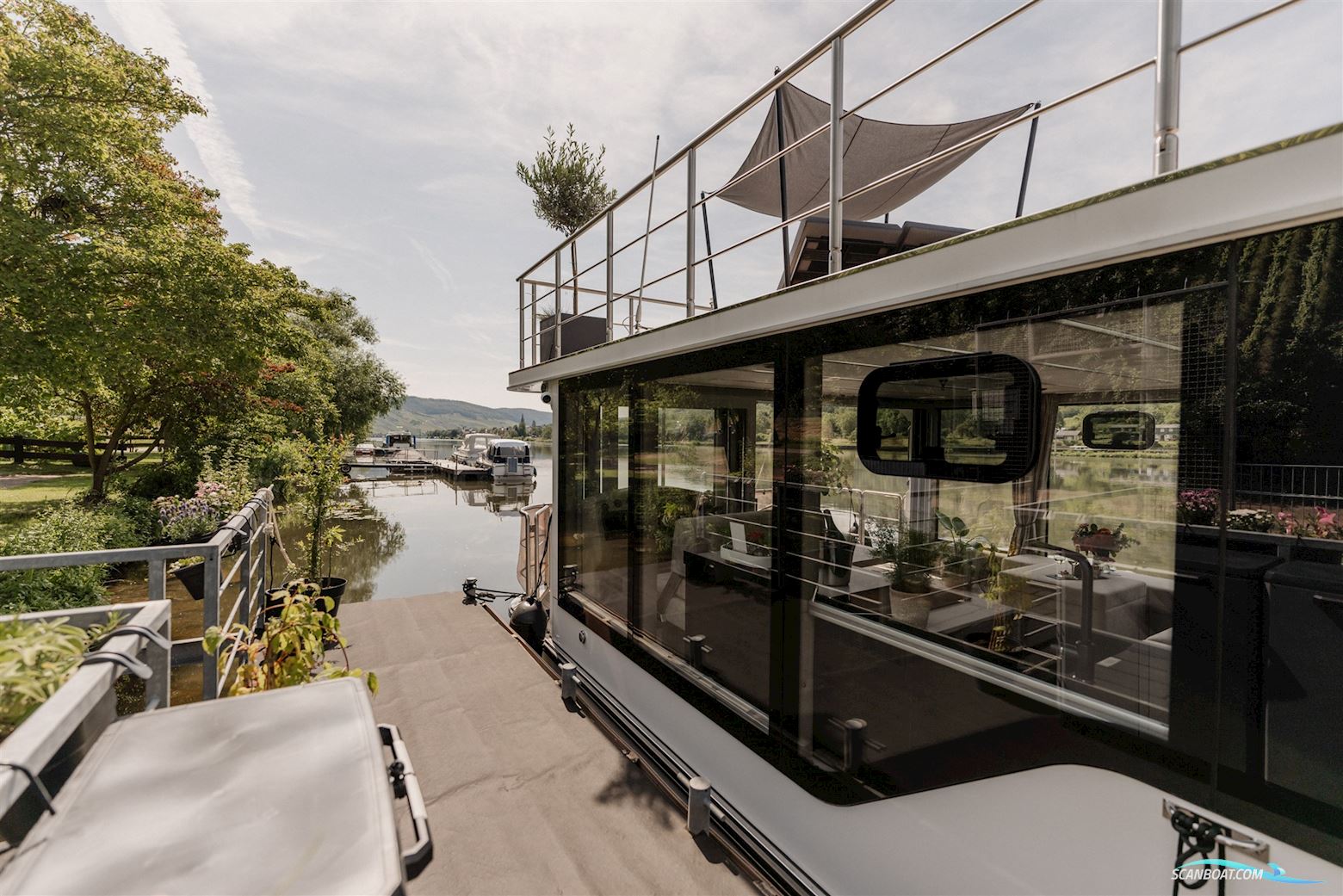 Desidus Hausboot/Hausyacht Compact