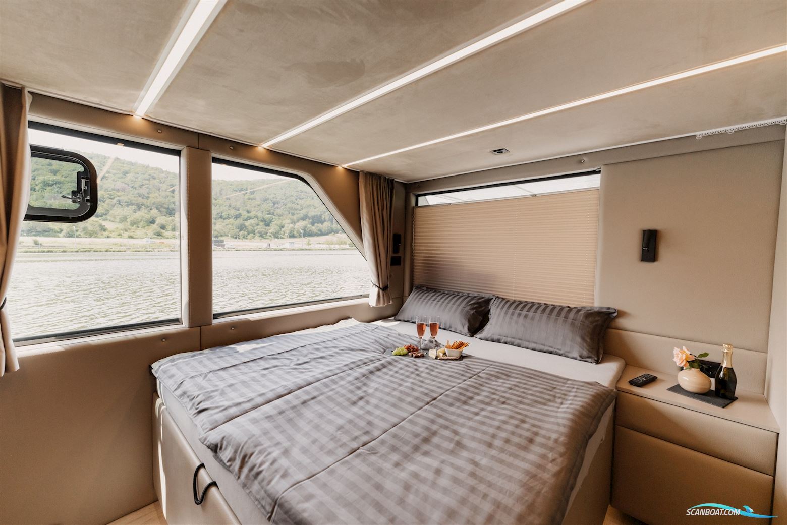 Desidus Hausboot/Hausyacht Compact