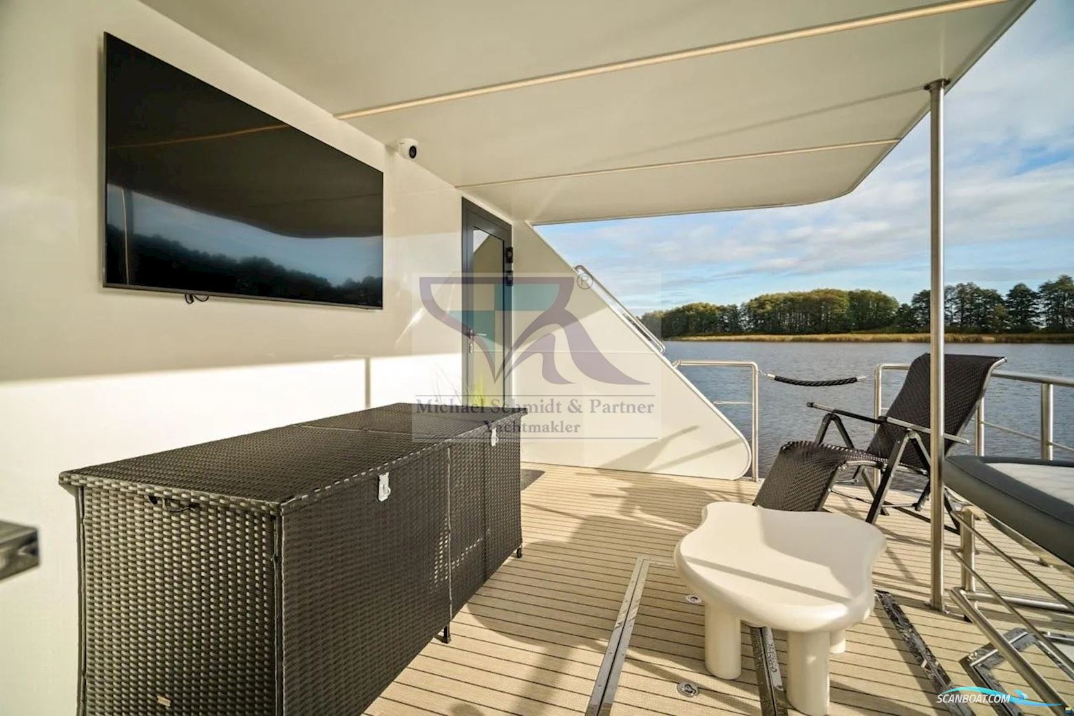 Desidus Hausboot/Hausyacht Lake Suite