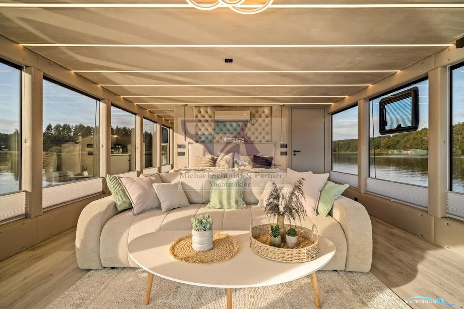 Desidus Hausboot/Hausyacht Lake Suite