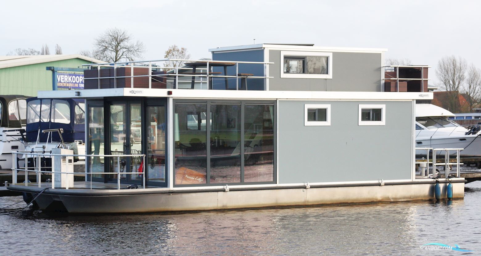 DL-Boats Houseboat