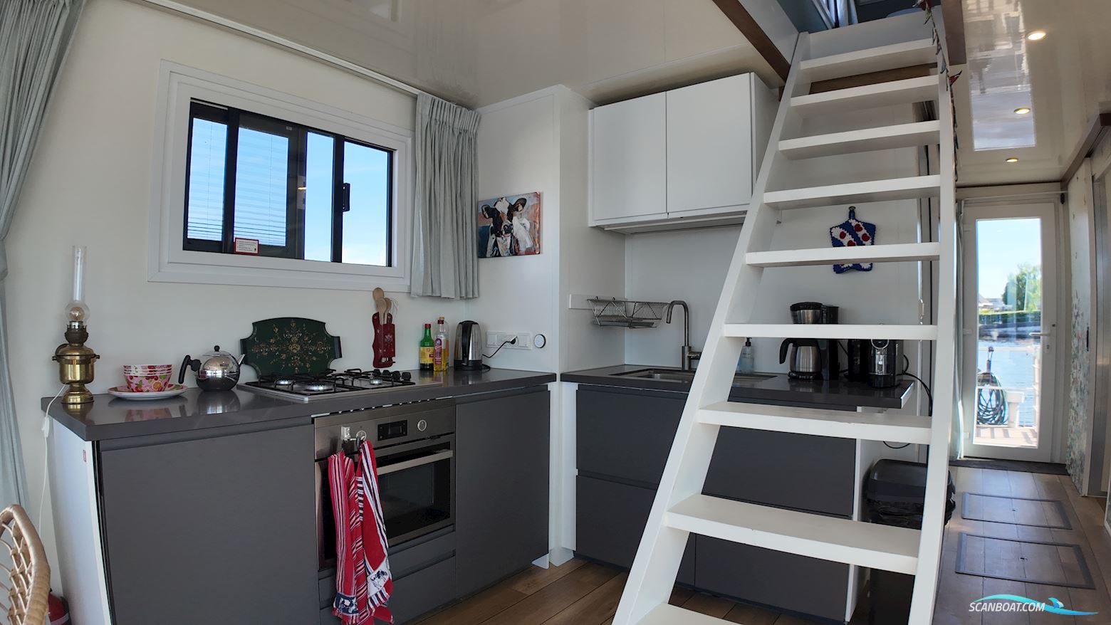 DL-Boats Houseboat