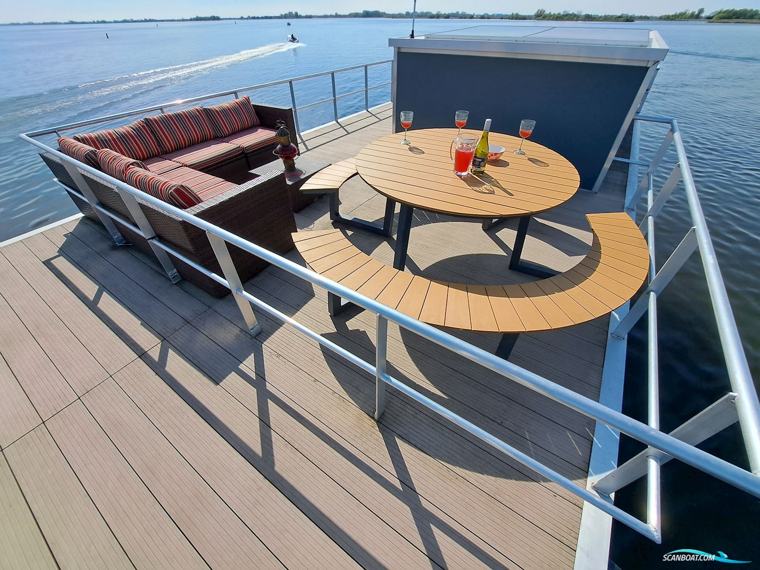 DL-Boats Houseboat