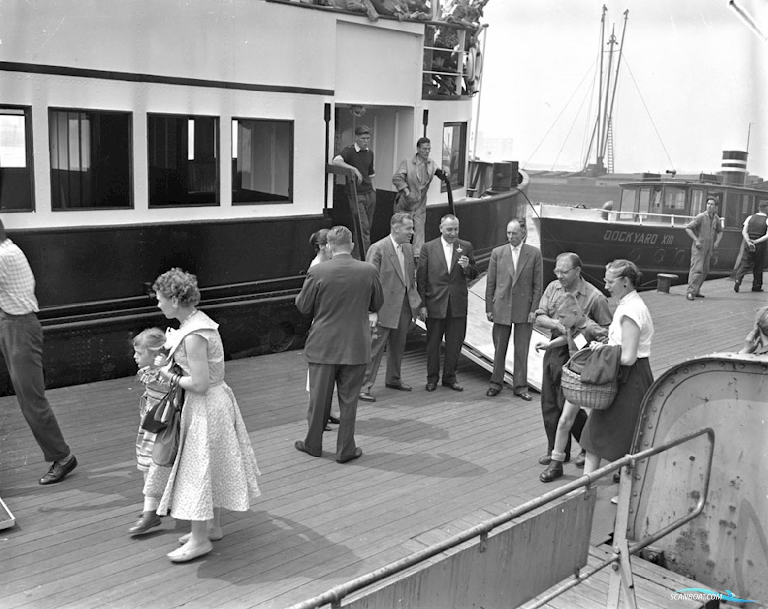 Dockyard 13, Motor tender