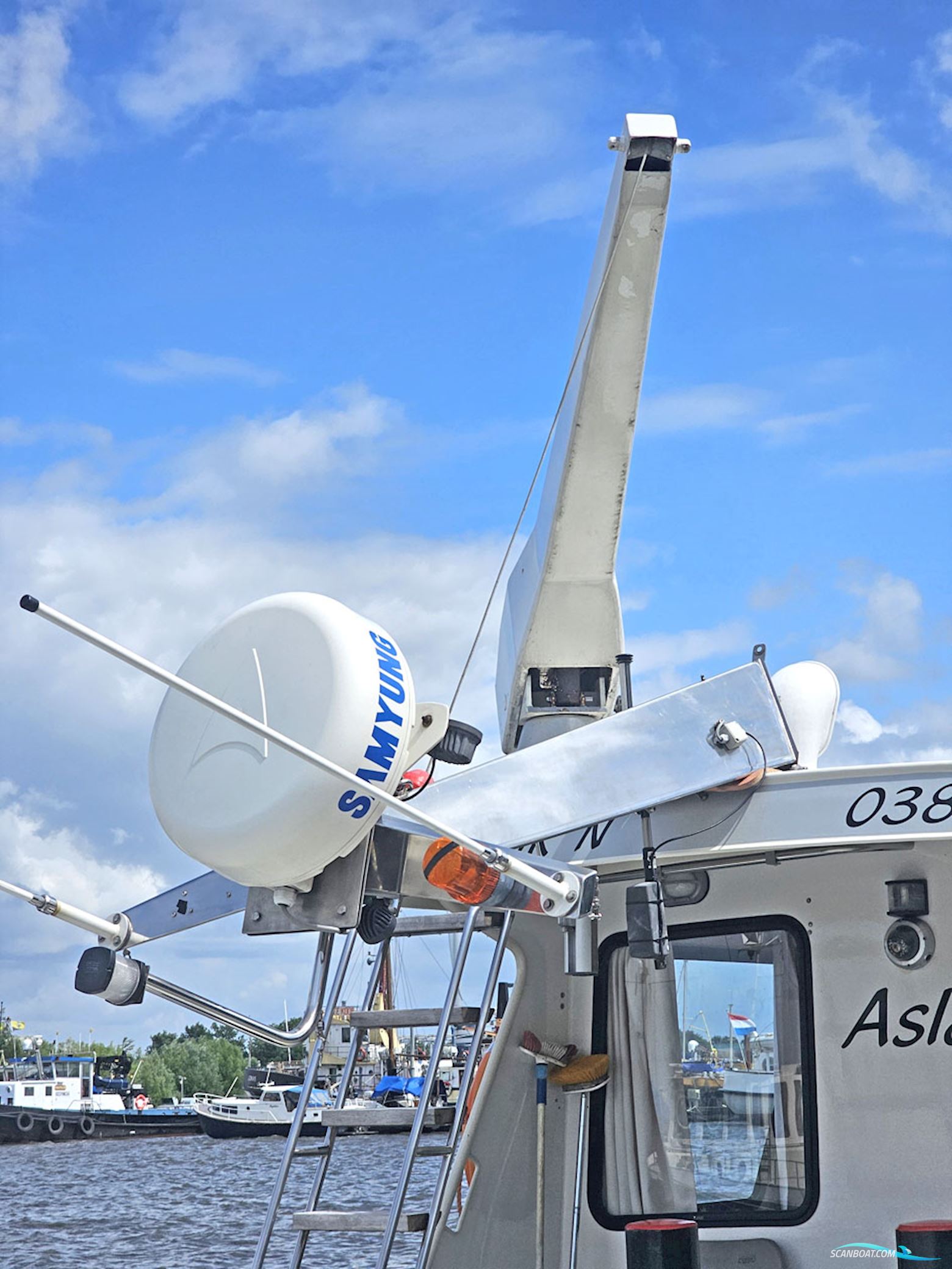 ex Patrouille vaartuig / Varend Woonschip 18.26 met UBC