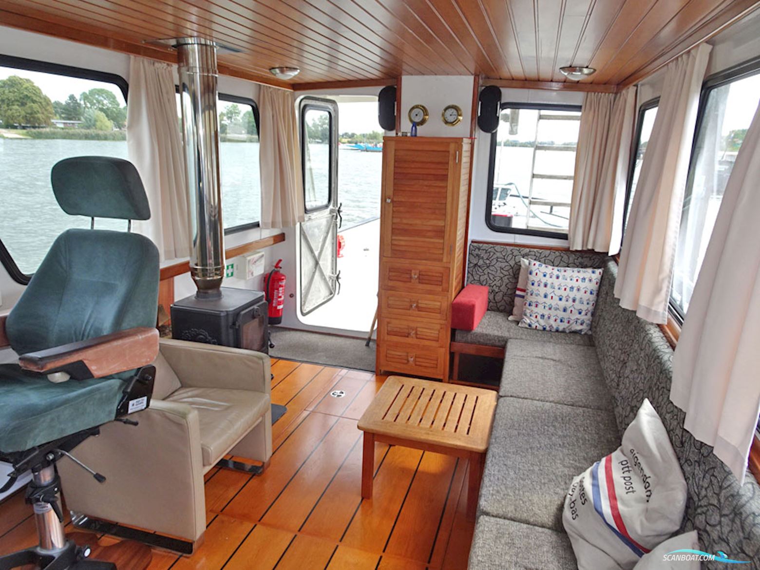 ex Patrouille vaartuig / Varend Woonschip 18.26 met UBC