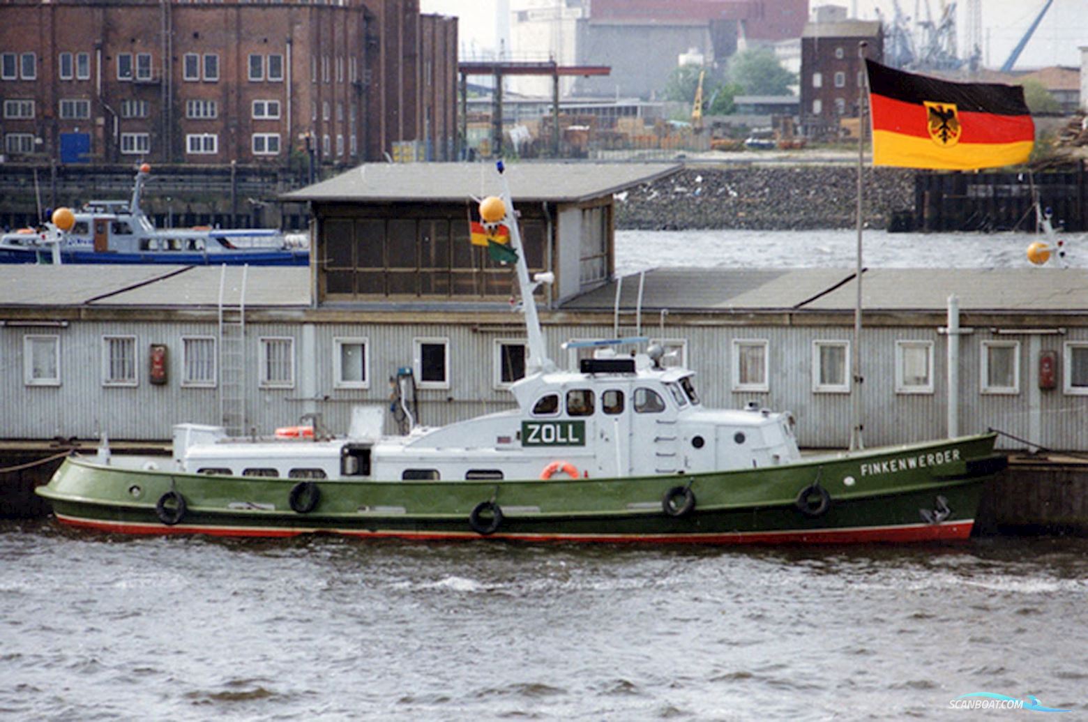 ex Patrouille vaartuig / Varend Woonschip 18.26 met UBC