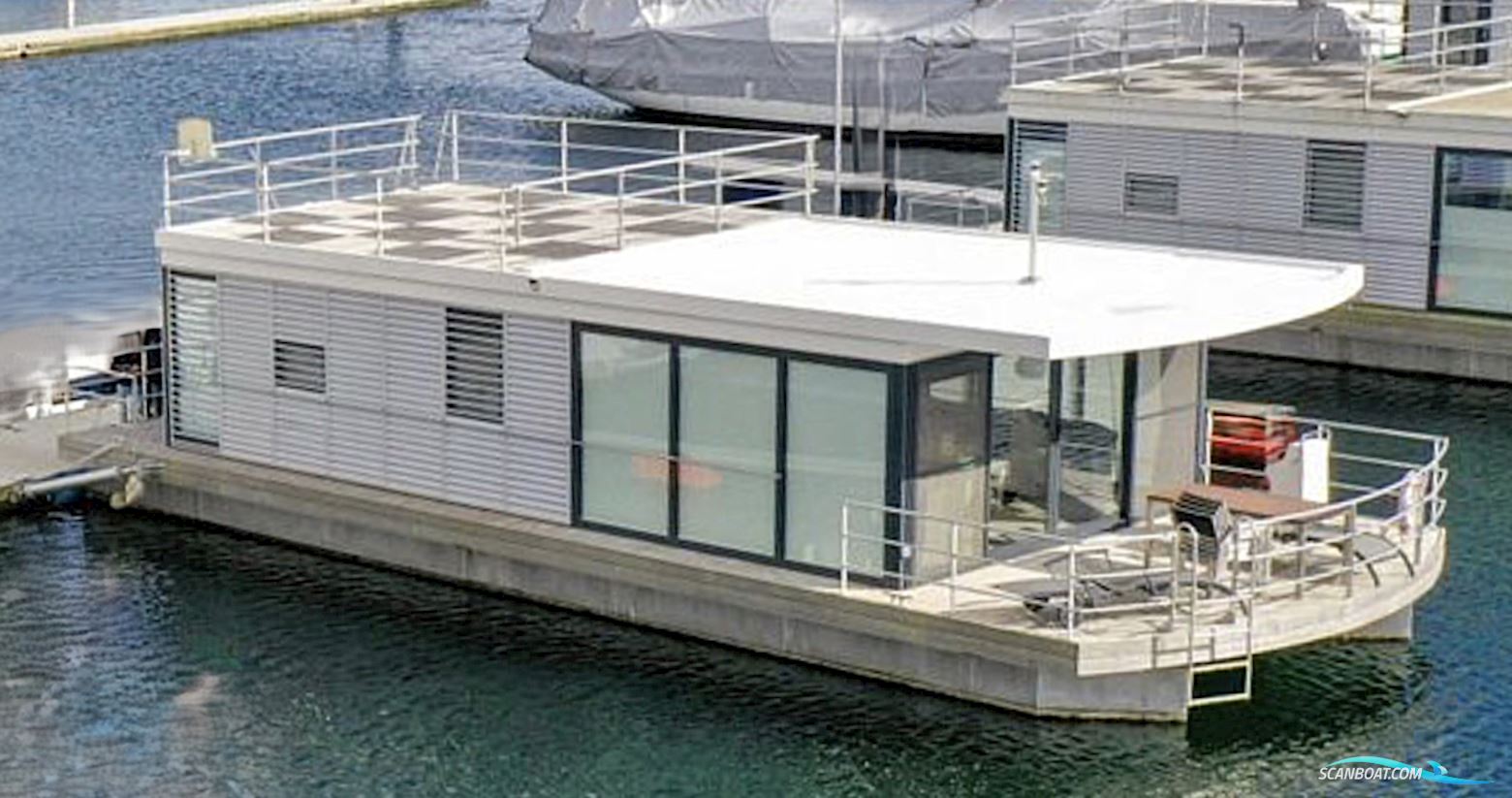 Floating 44-2 Hus- / Bobåt / Flodbåd 2016, Tyskland