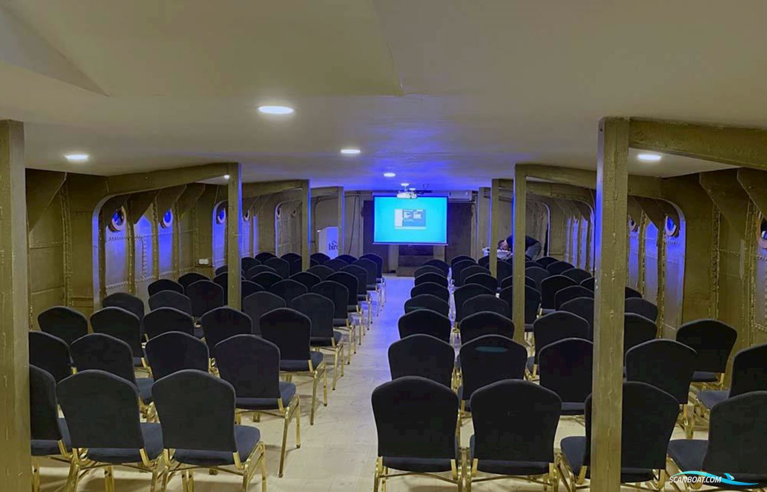 Hotel - Restaurant Ship