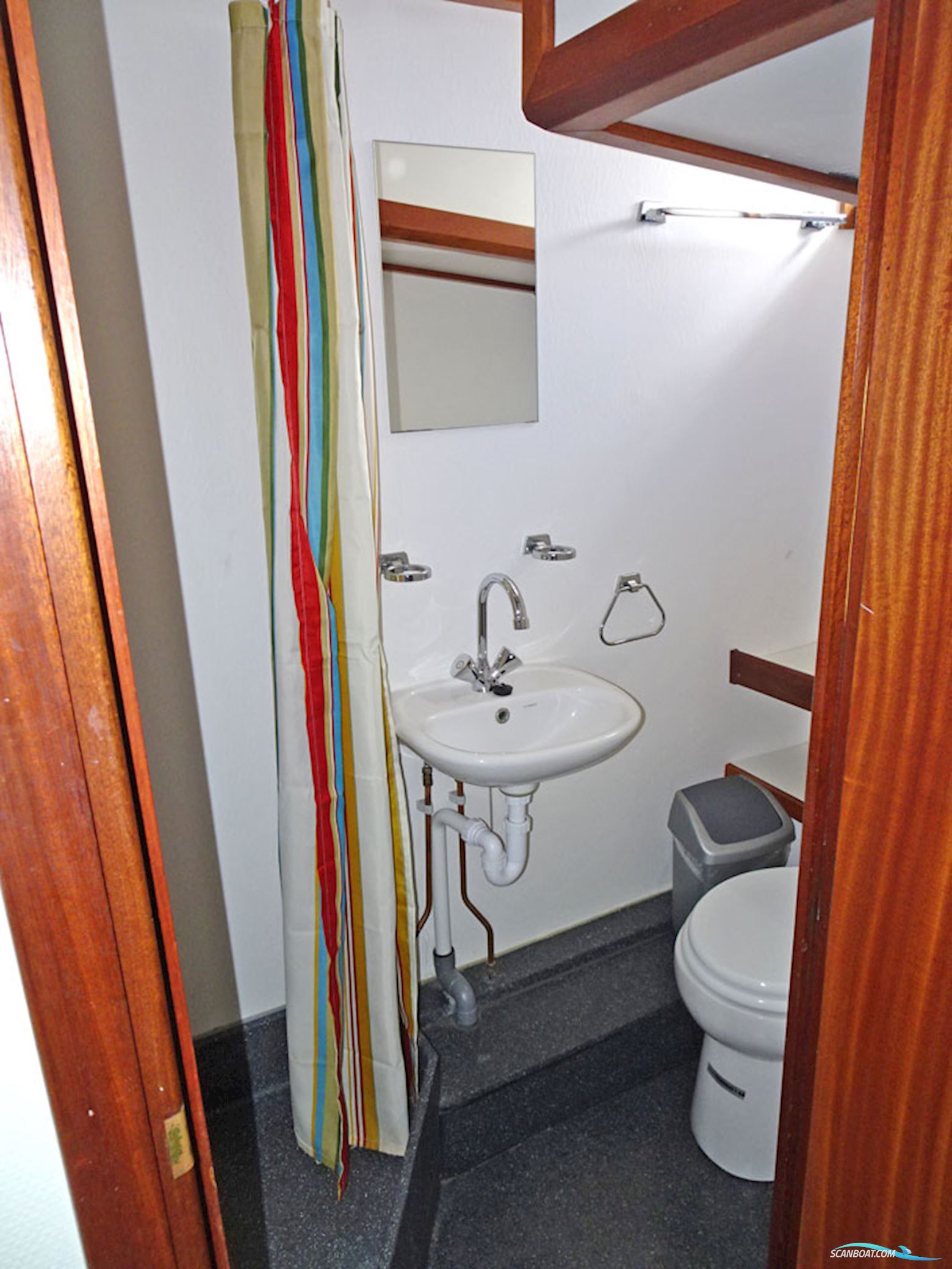 Hotel / Passagiersschip 18 pass 18 pass