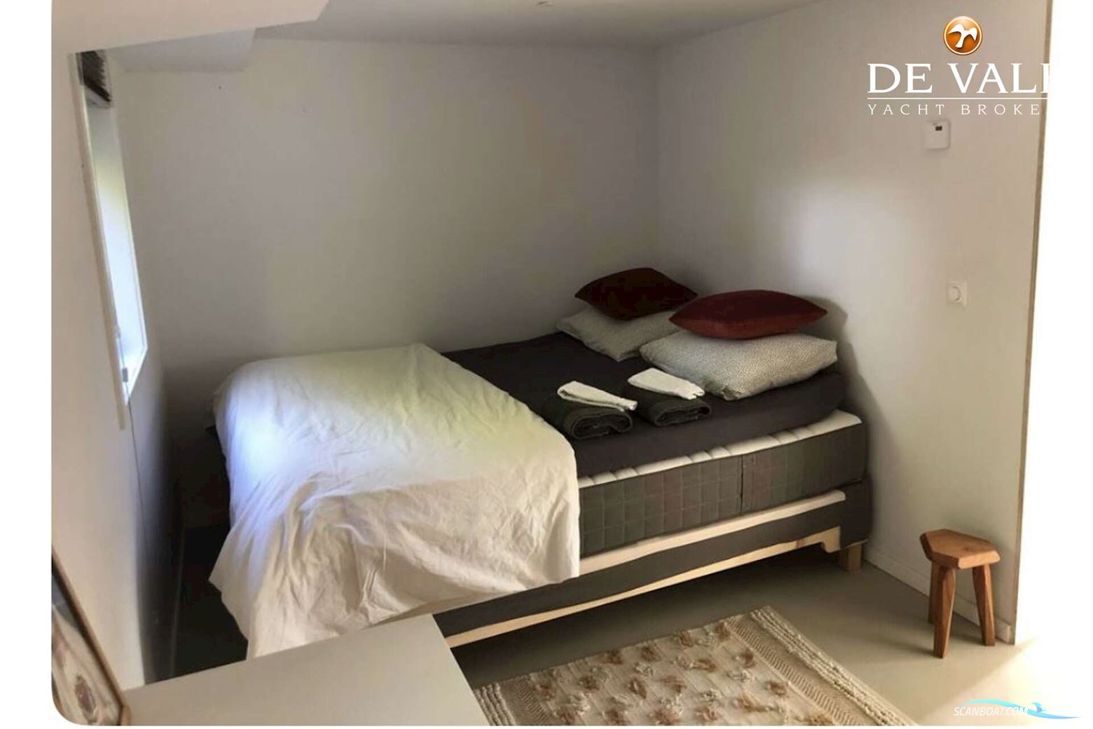 Houseboat Waterloft Luxemotor