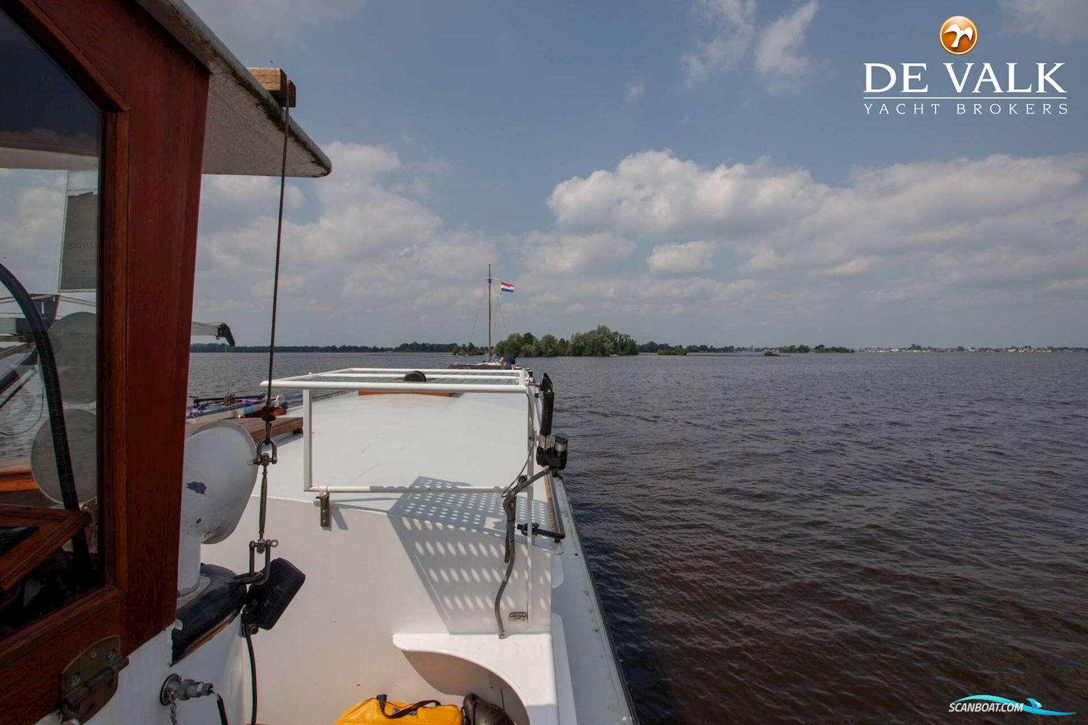 Houseboat Waterloft Luxemotor Spitz 38M