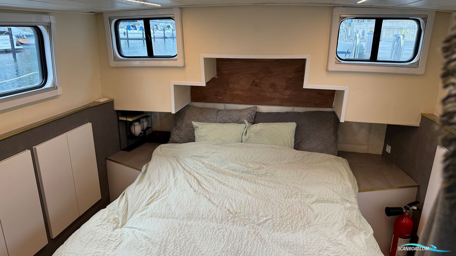 Husbåd i Tuborg Havn