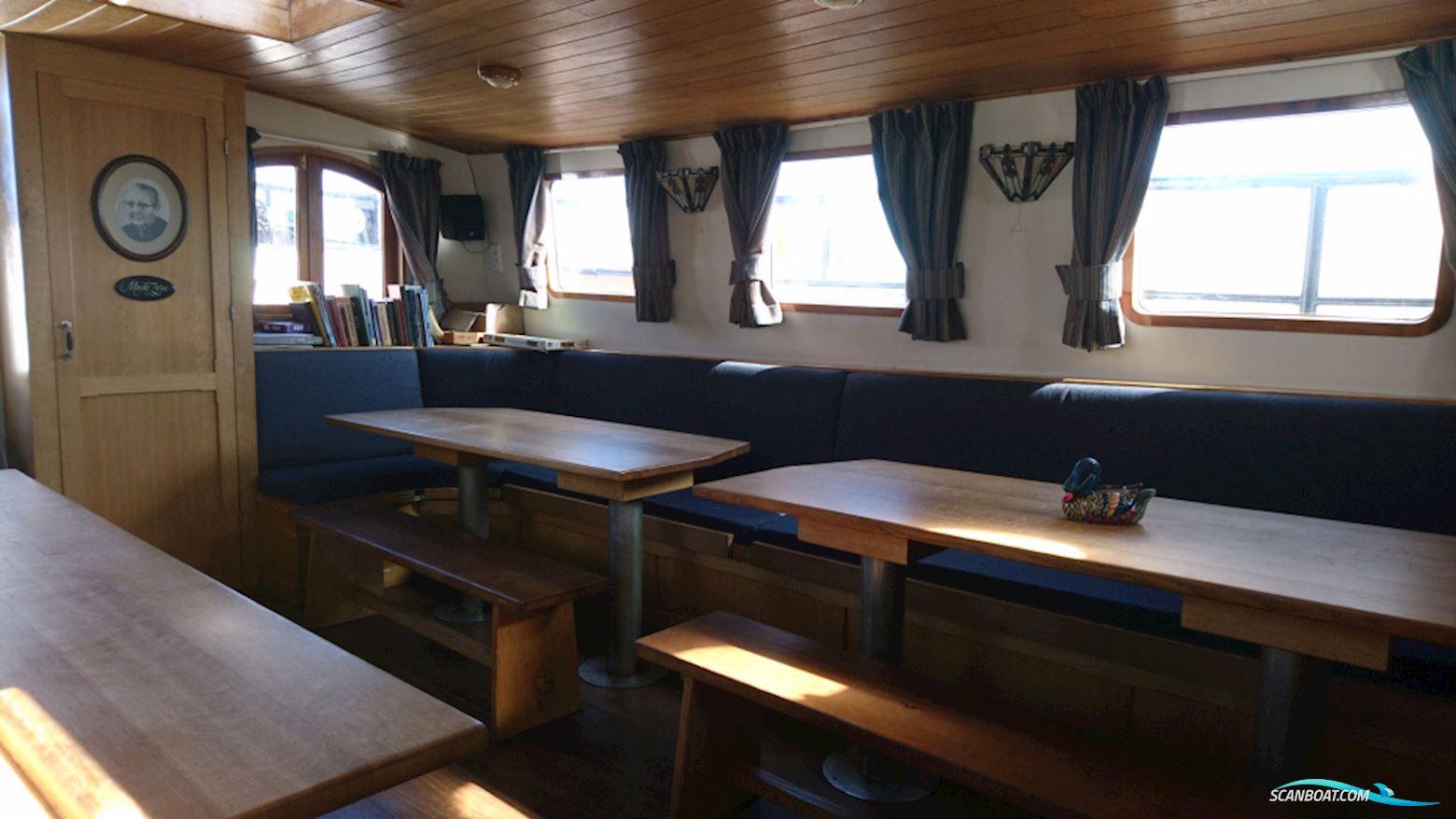 Klipperaak Charter, Woonschip