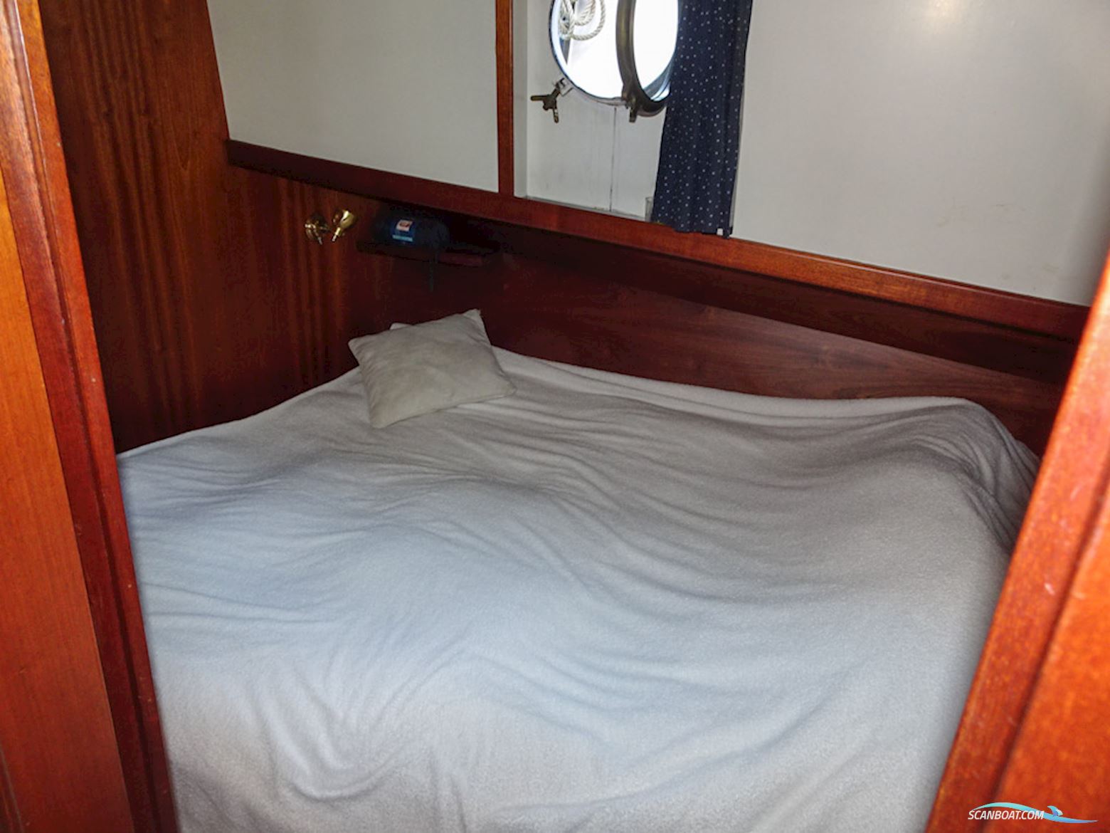 Kotter varend woonschip 14.95