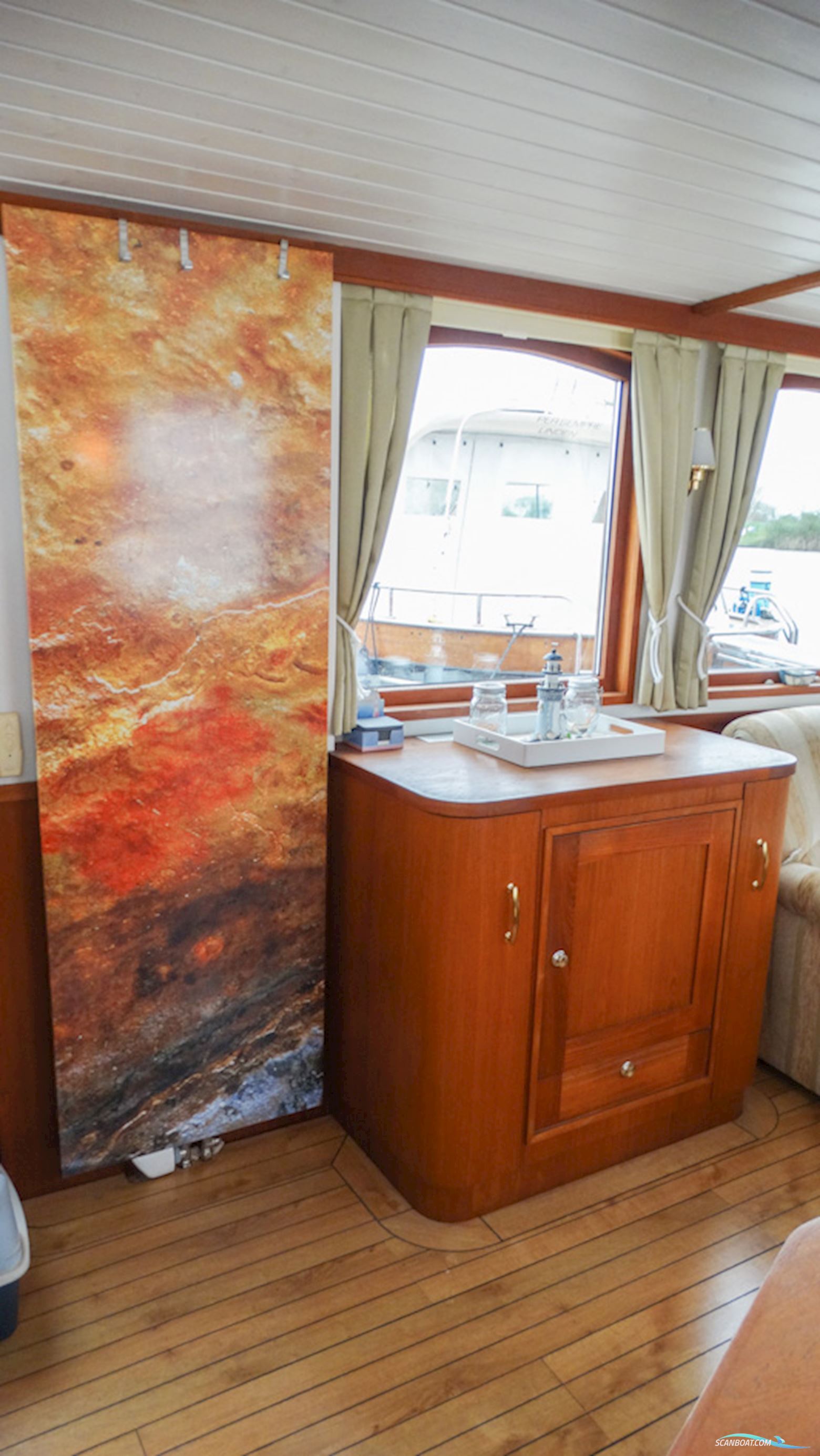 Luxe Motor 16.20 Deckhouse