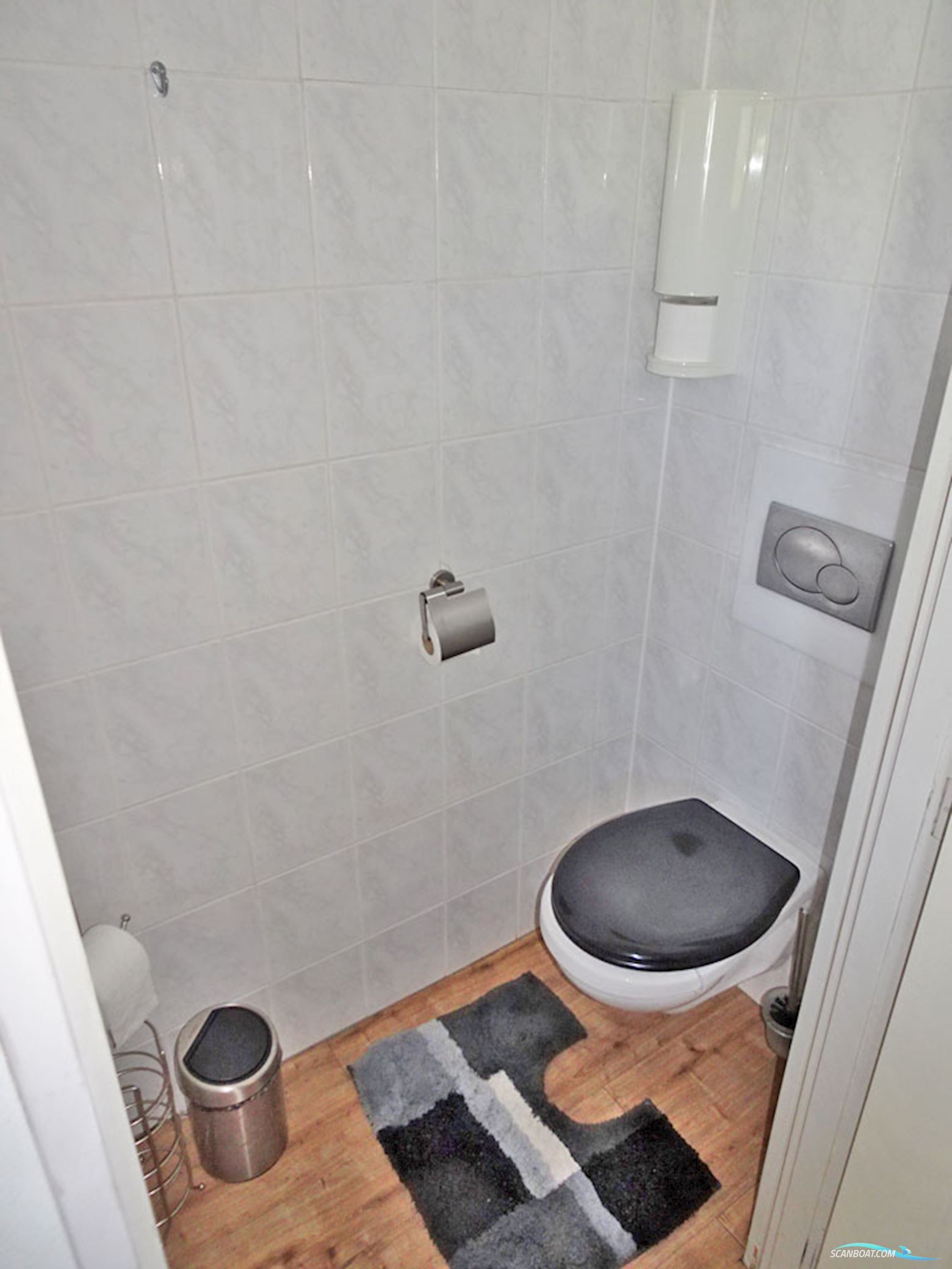 Luxe Motor 36.72, Cbb Rijn