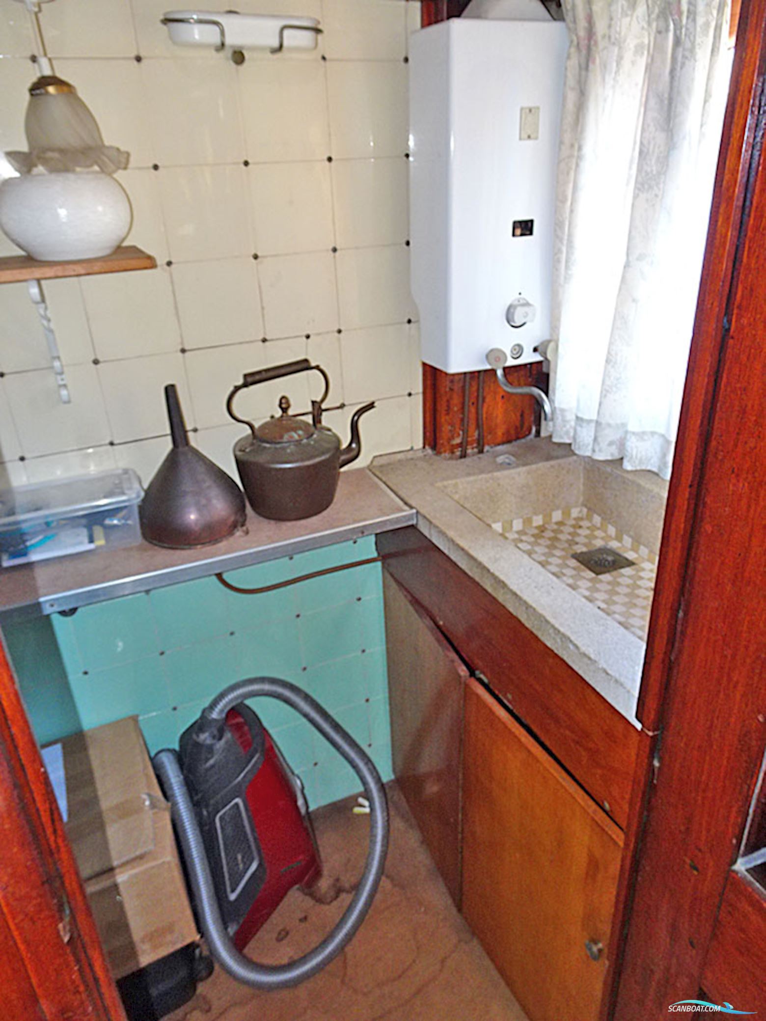 Luxe Motor 36.72, Cbb Rijn