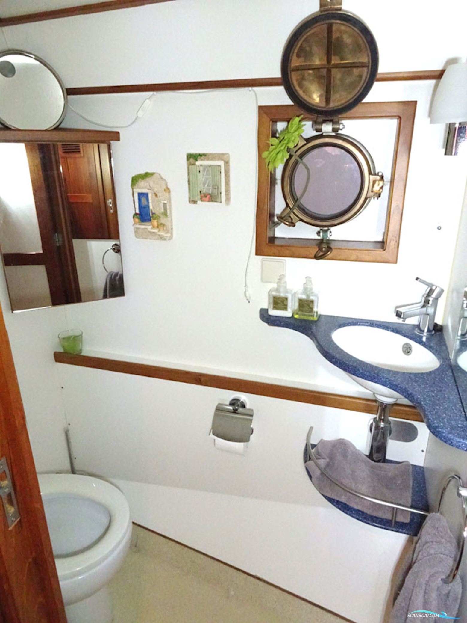 Luxe Motor Cruise 19.75