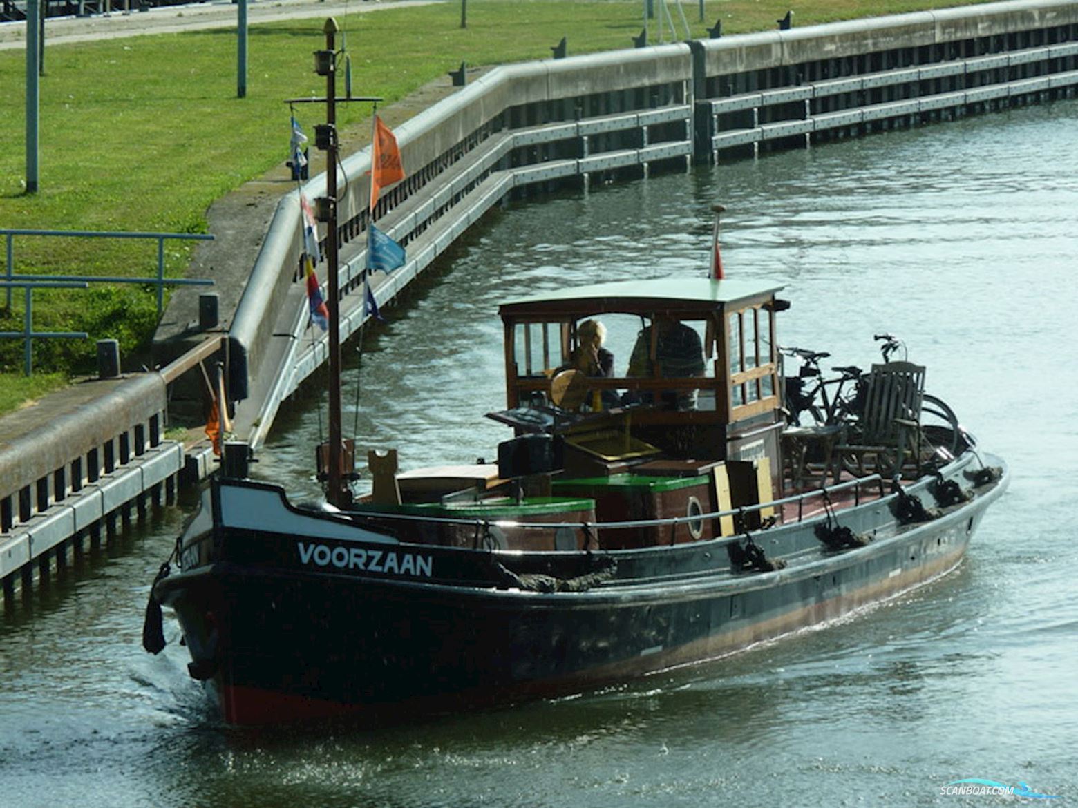 Sleepboot Amsterdammer 13.97