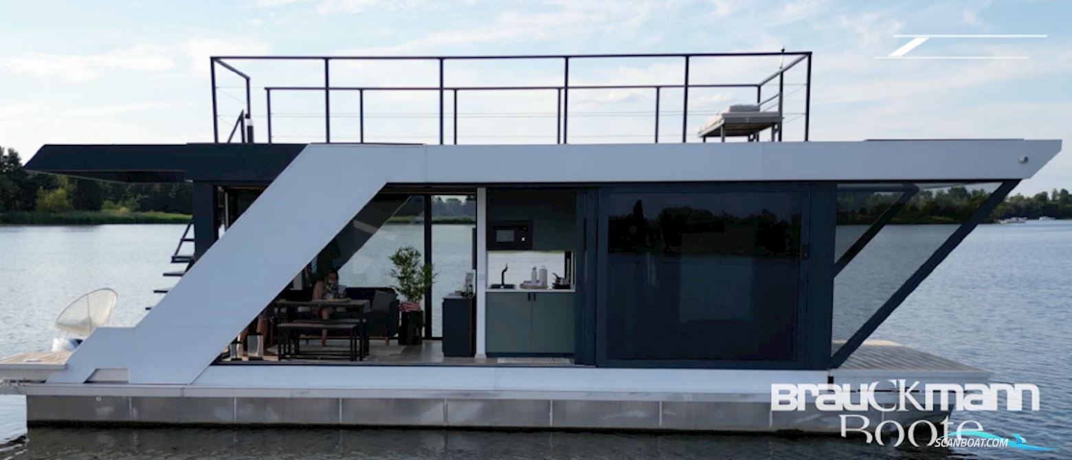 SolarYacht Plaue HBY 30